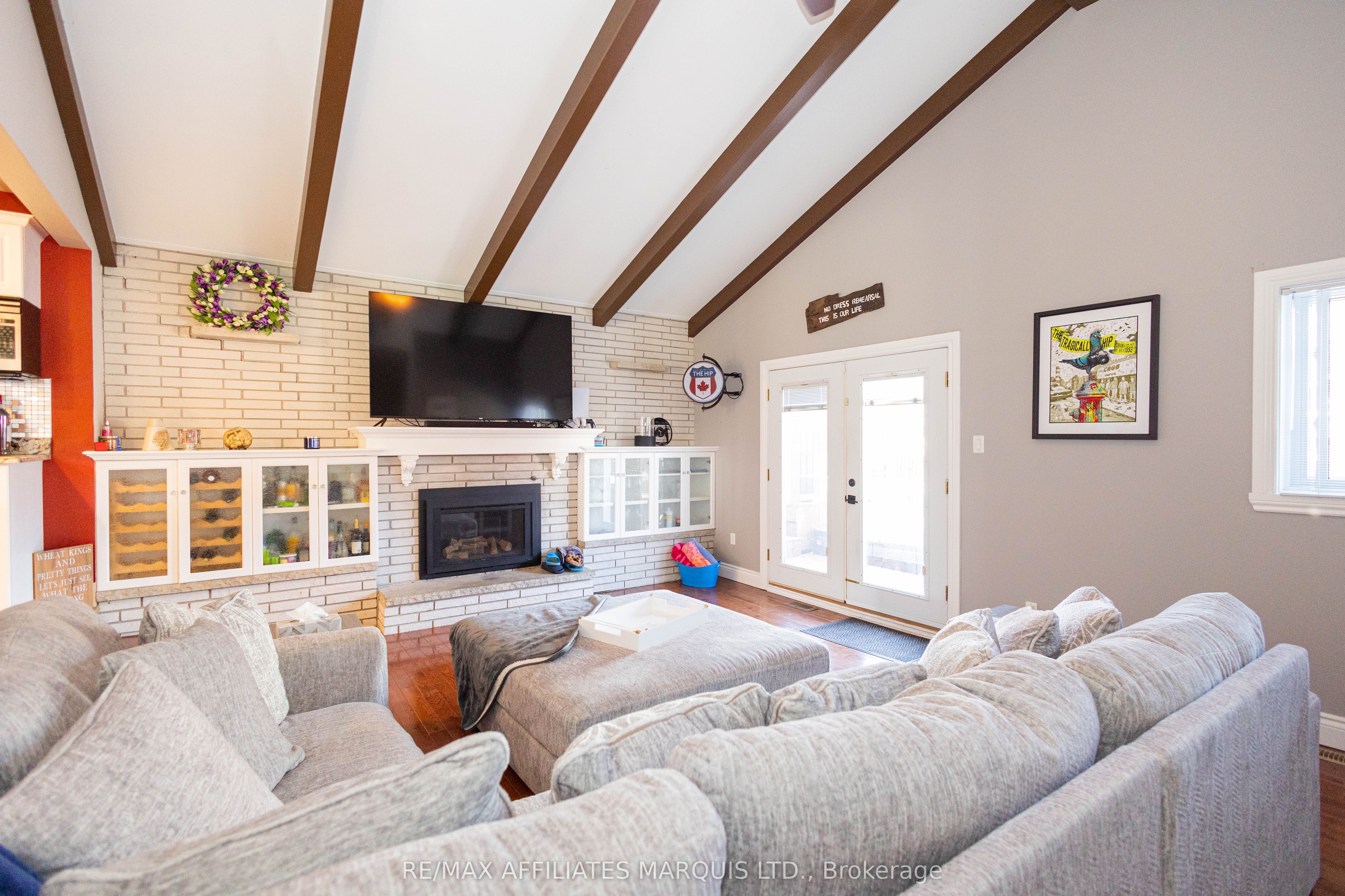 420 Beach Avenue Property Photo 32