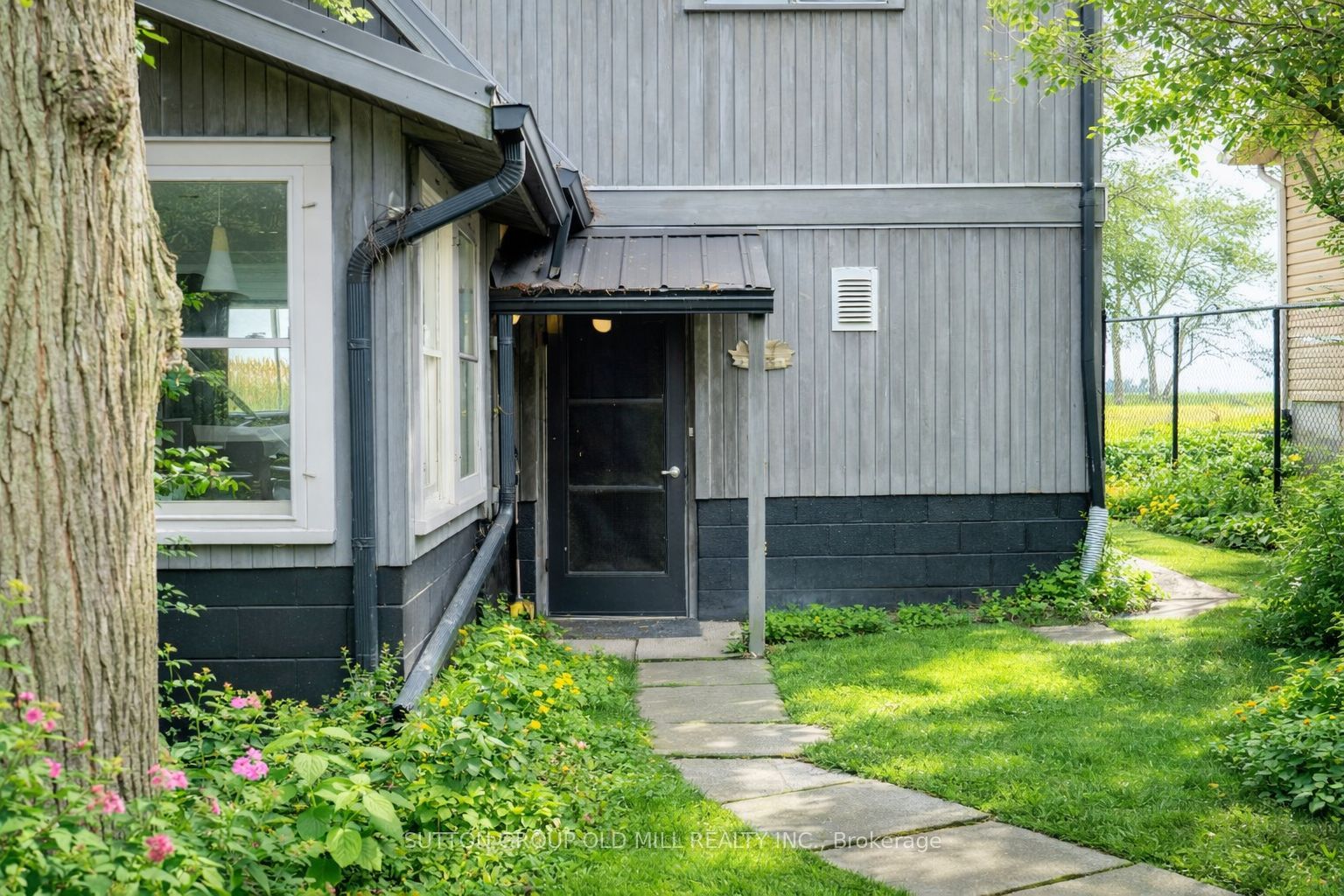25 W Lakeshore Road W Property Photo 34