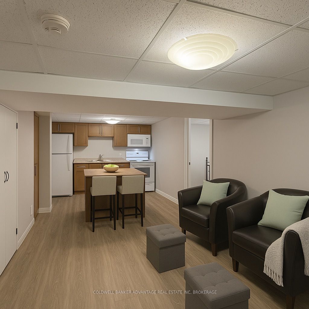 98 Masterson Drive Lower Property Photo 2