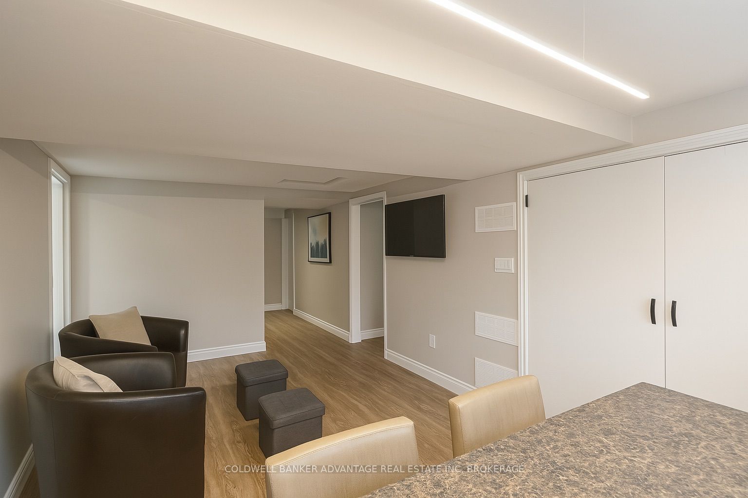 98 Masterson Drive Lower Property Photo 3