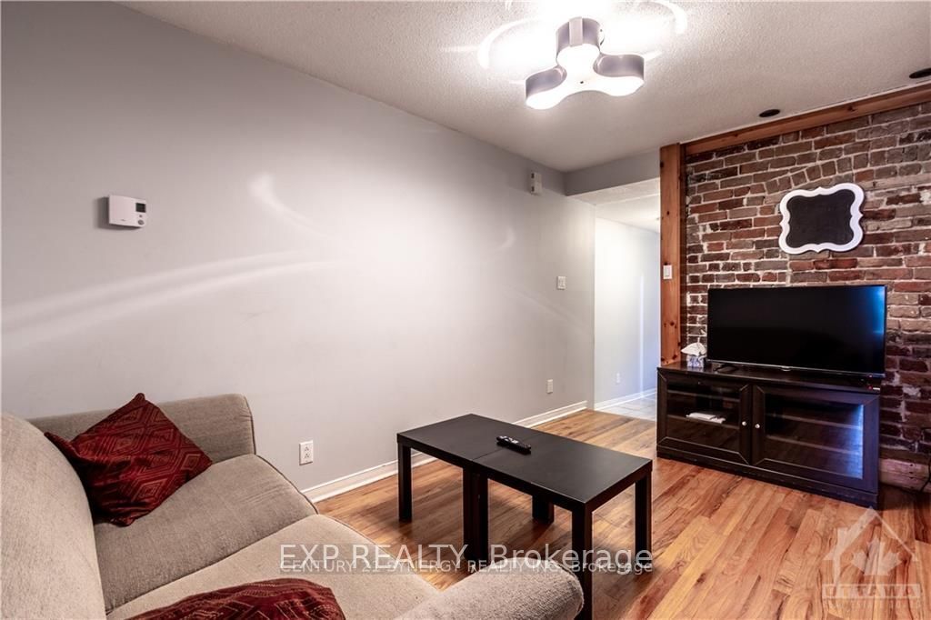 277 St Patrick Street Property Photo 17