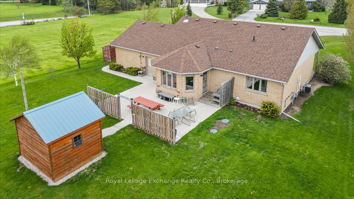 801 Troys Trail Property Photo 3