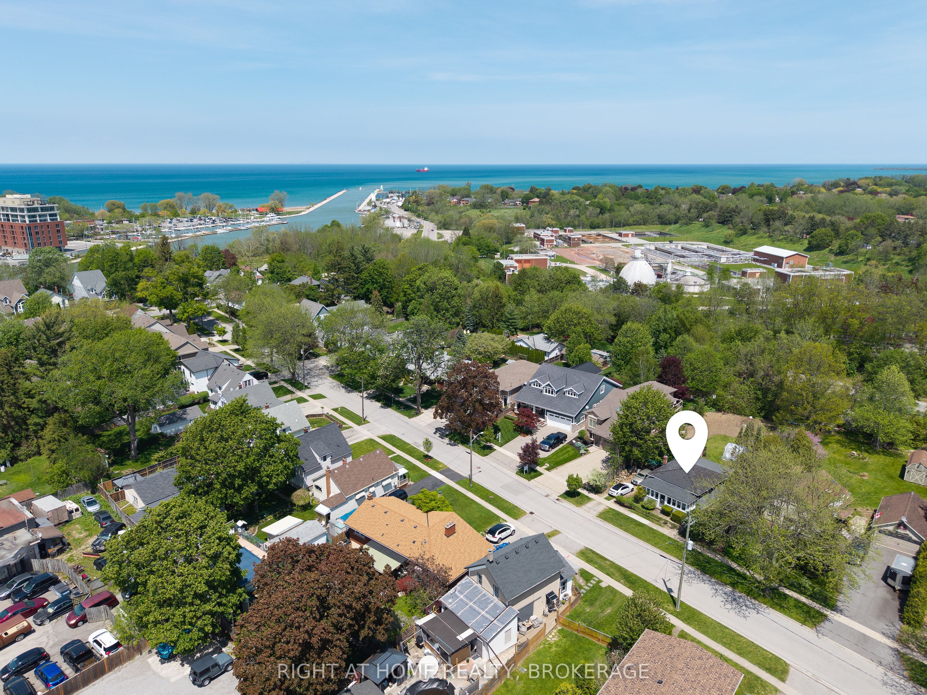 20 John Street Property Photo 6