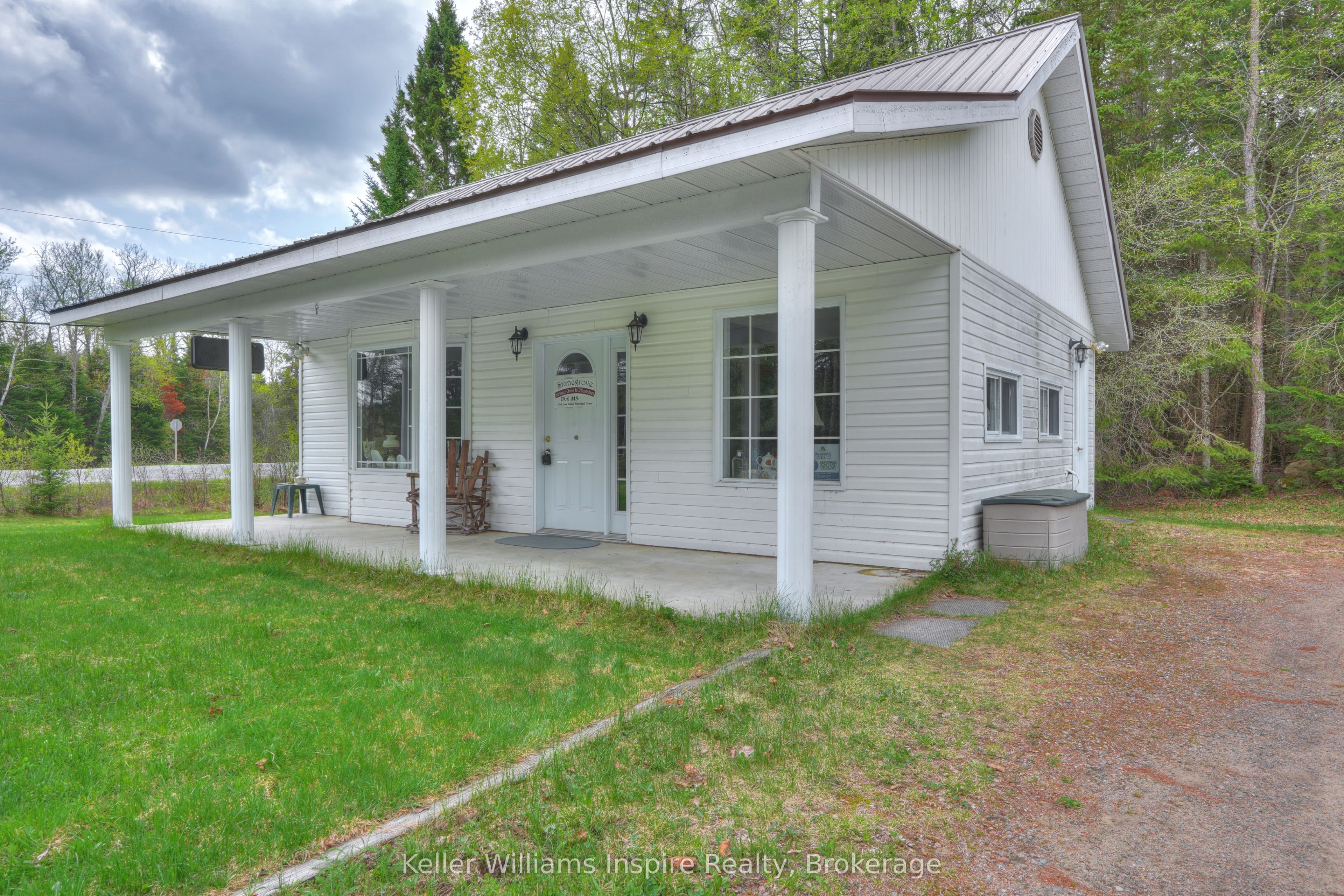 5311 Loop Road Property Photo 4