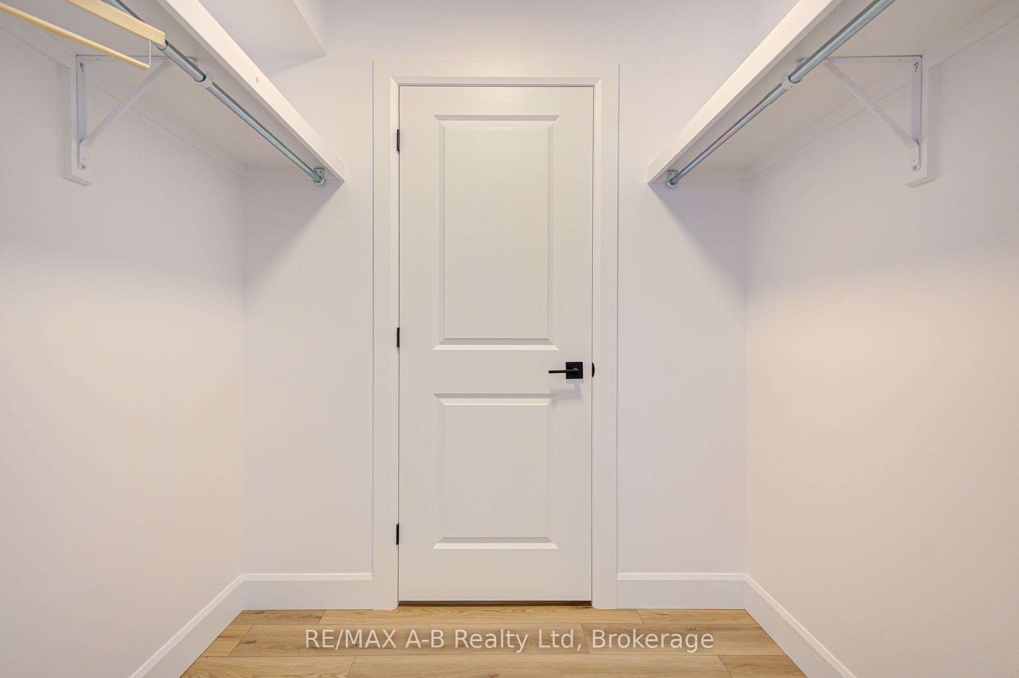 428 Queen Street W 3 Property Photo 25
