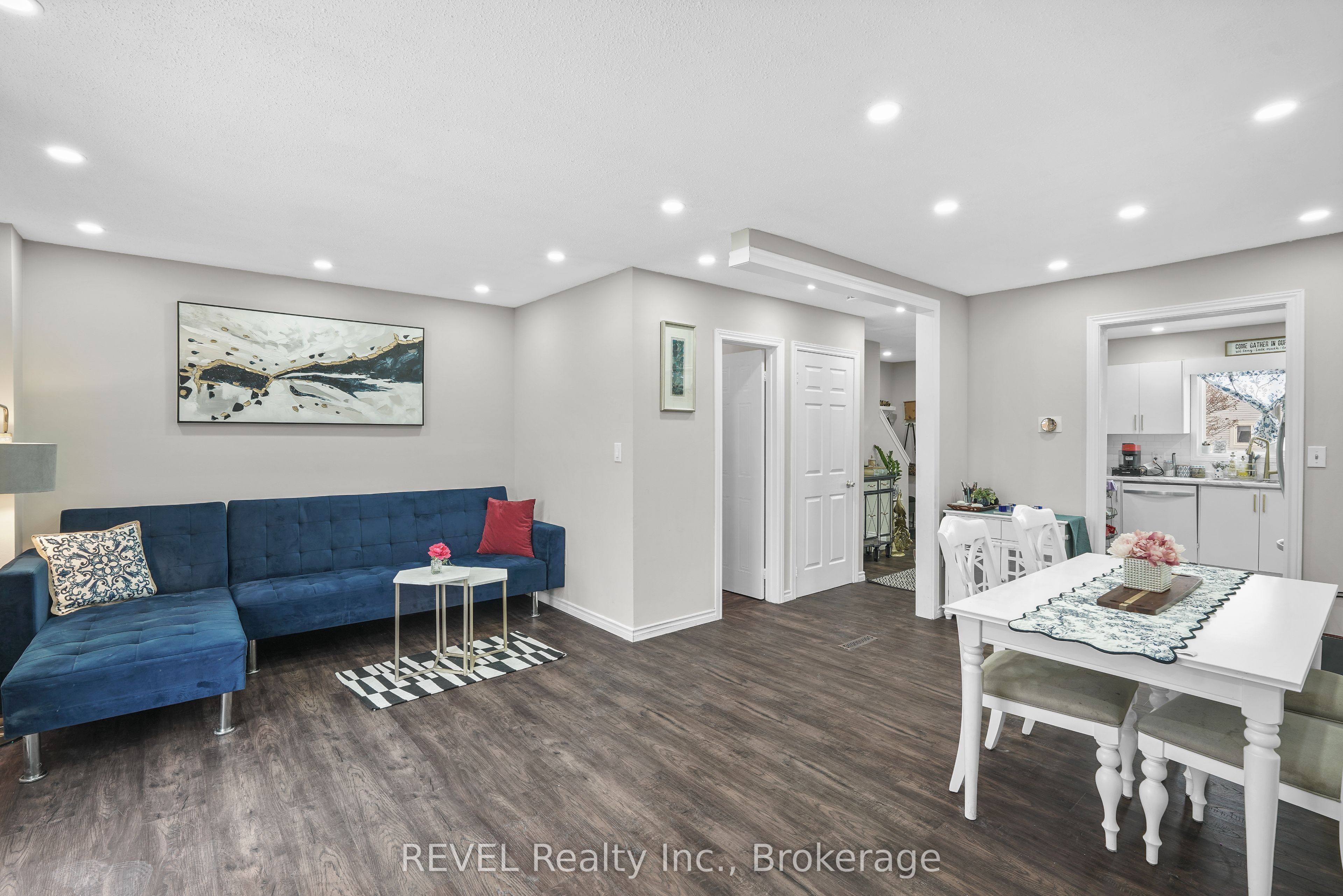 65 Dorchester Boulevard 80 Property Photo 13