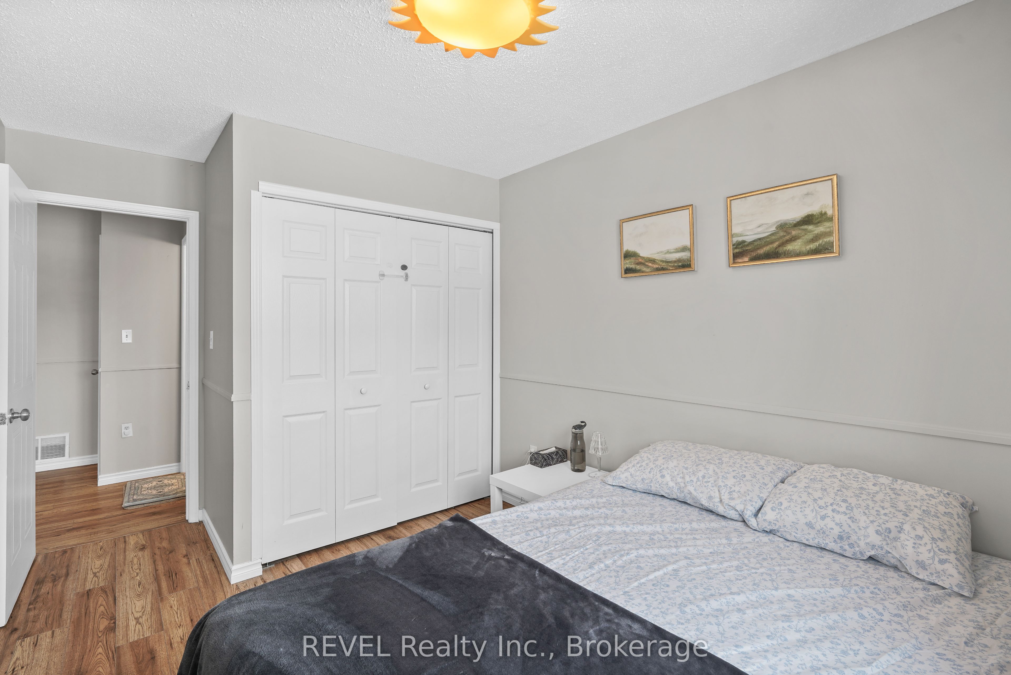65 Dorchester Boulevard 80 Property Photo 19