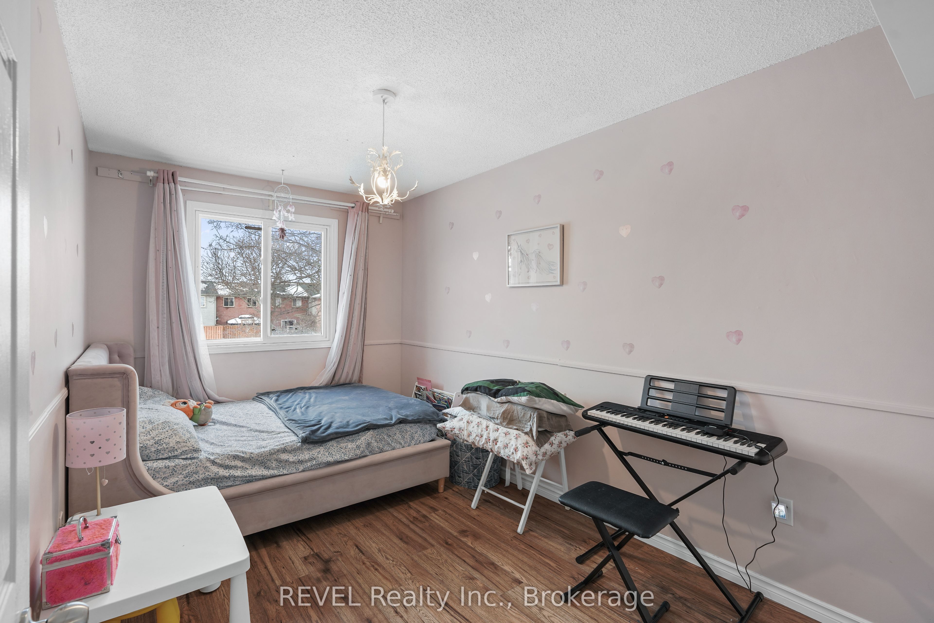65 Dorchester Boulevard 80 Property Photo 20