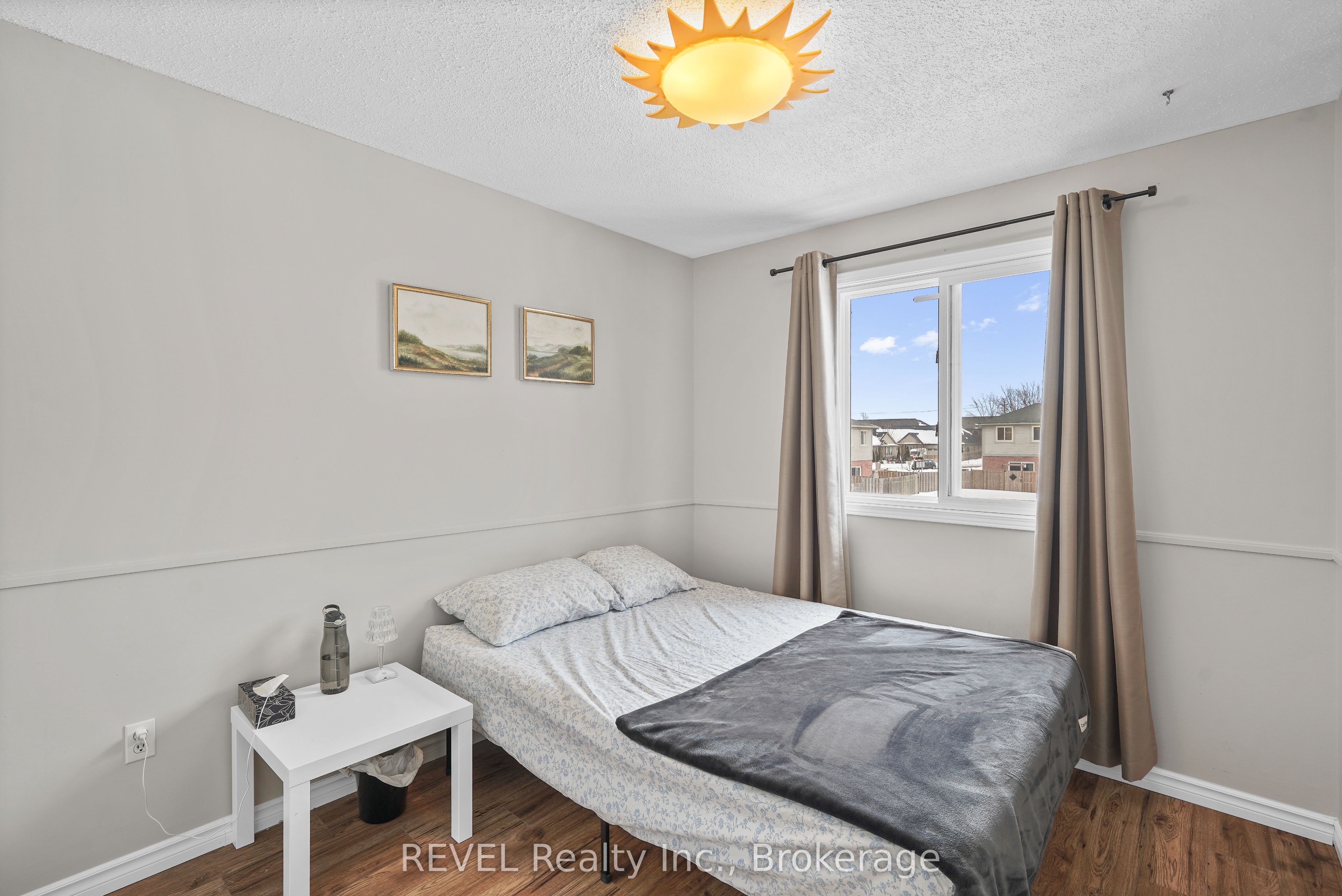 65 Dorchester Boulevard 80 Property Photo 21