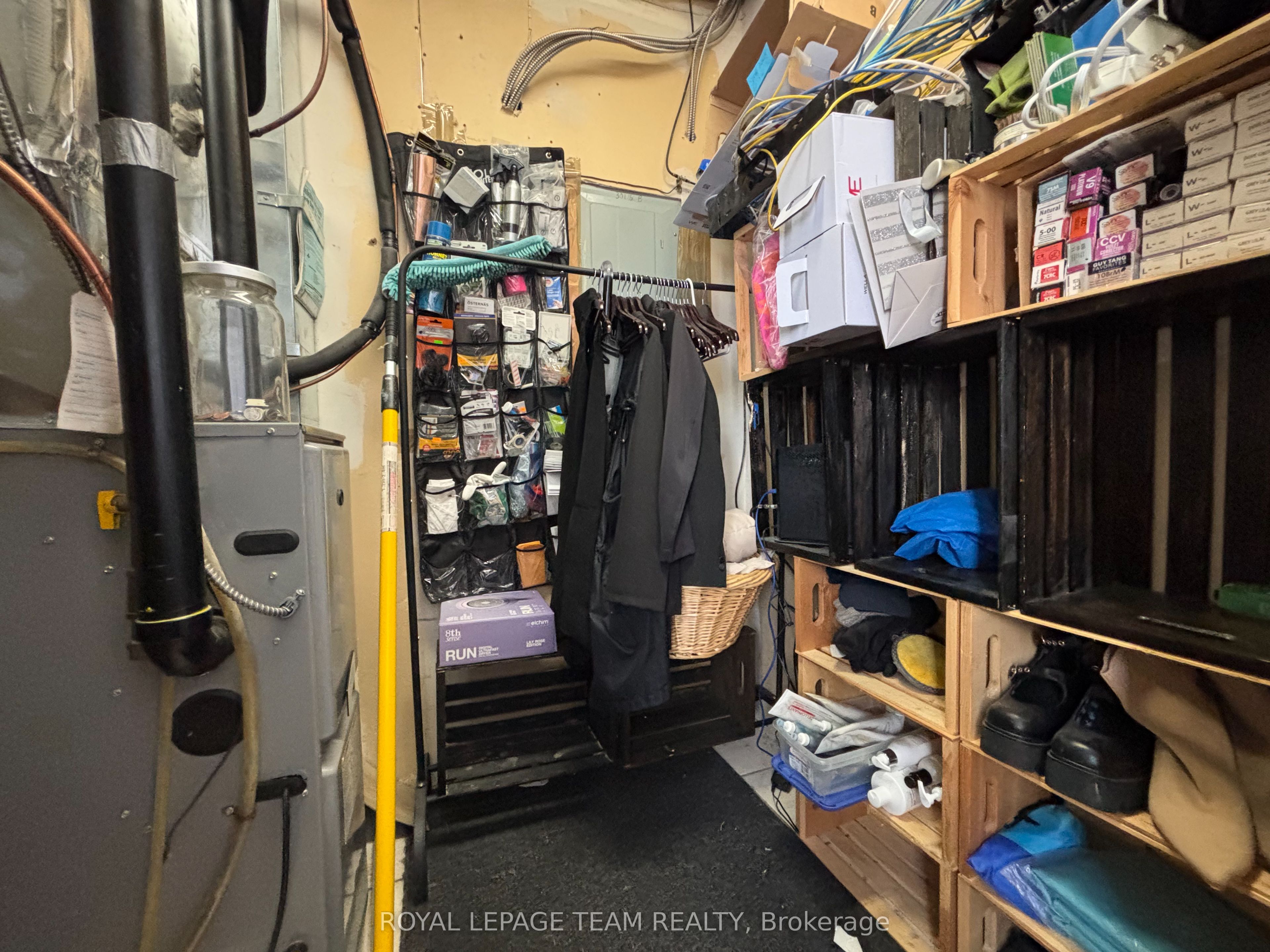 301 Bank Street Property Photo 24