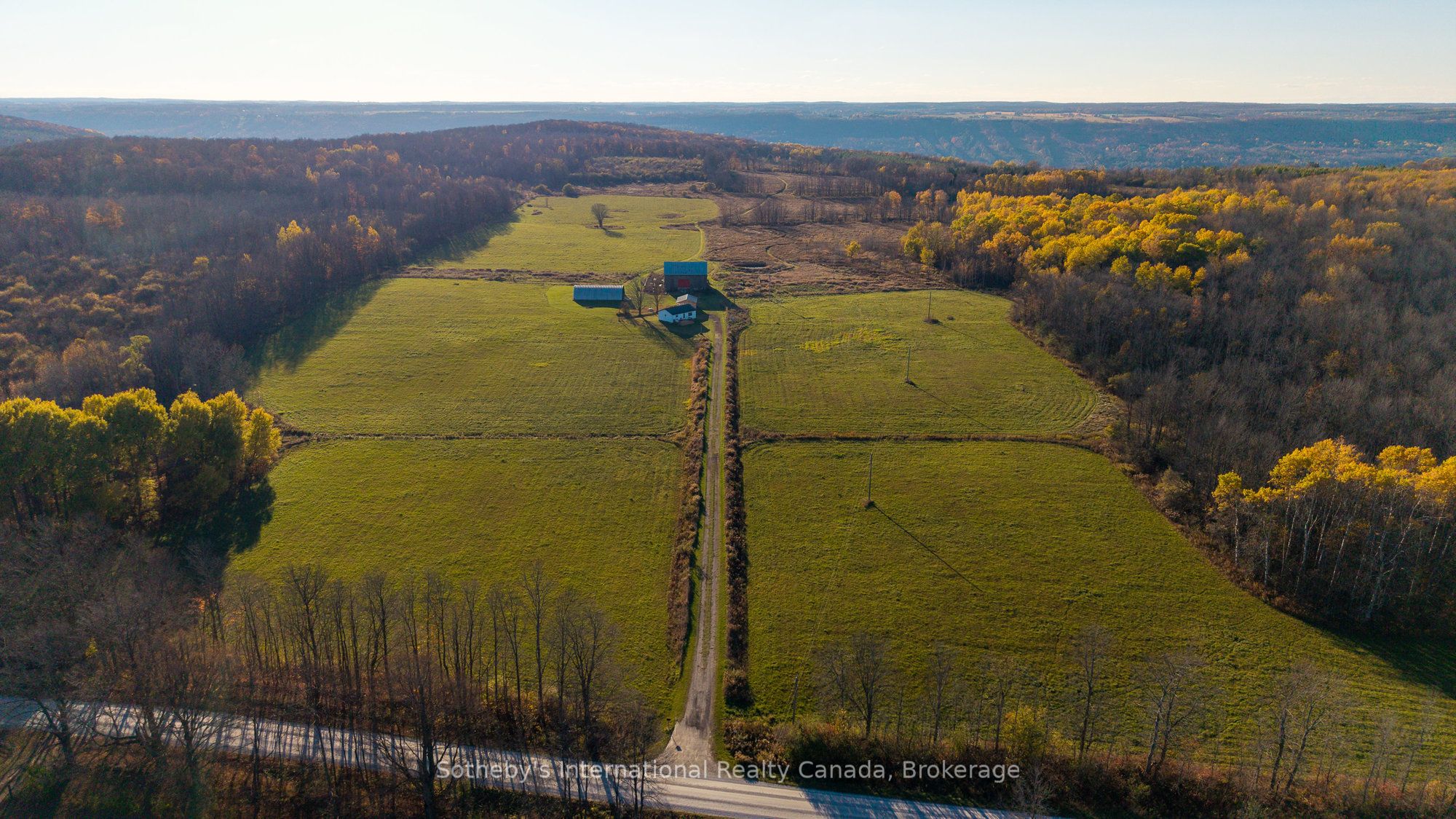 315298 3rd Line A Property Photo 1