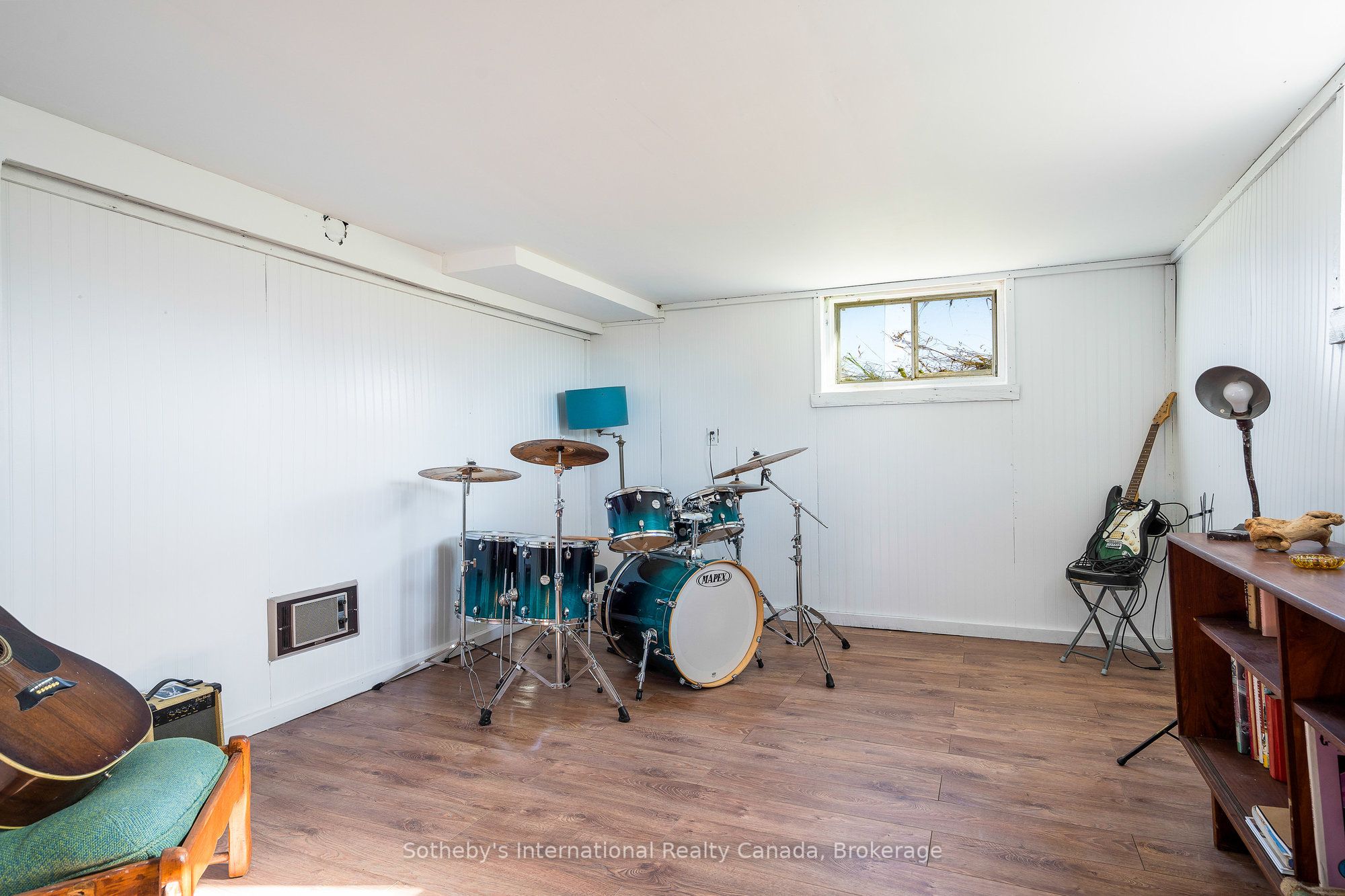 315298 3rd Line A Property Photo 17