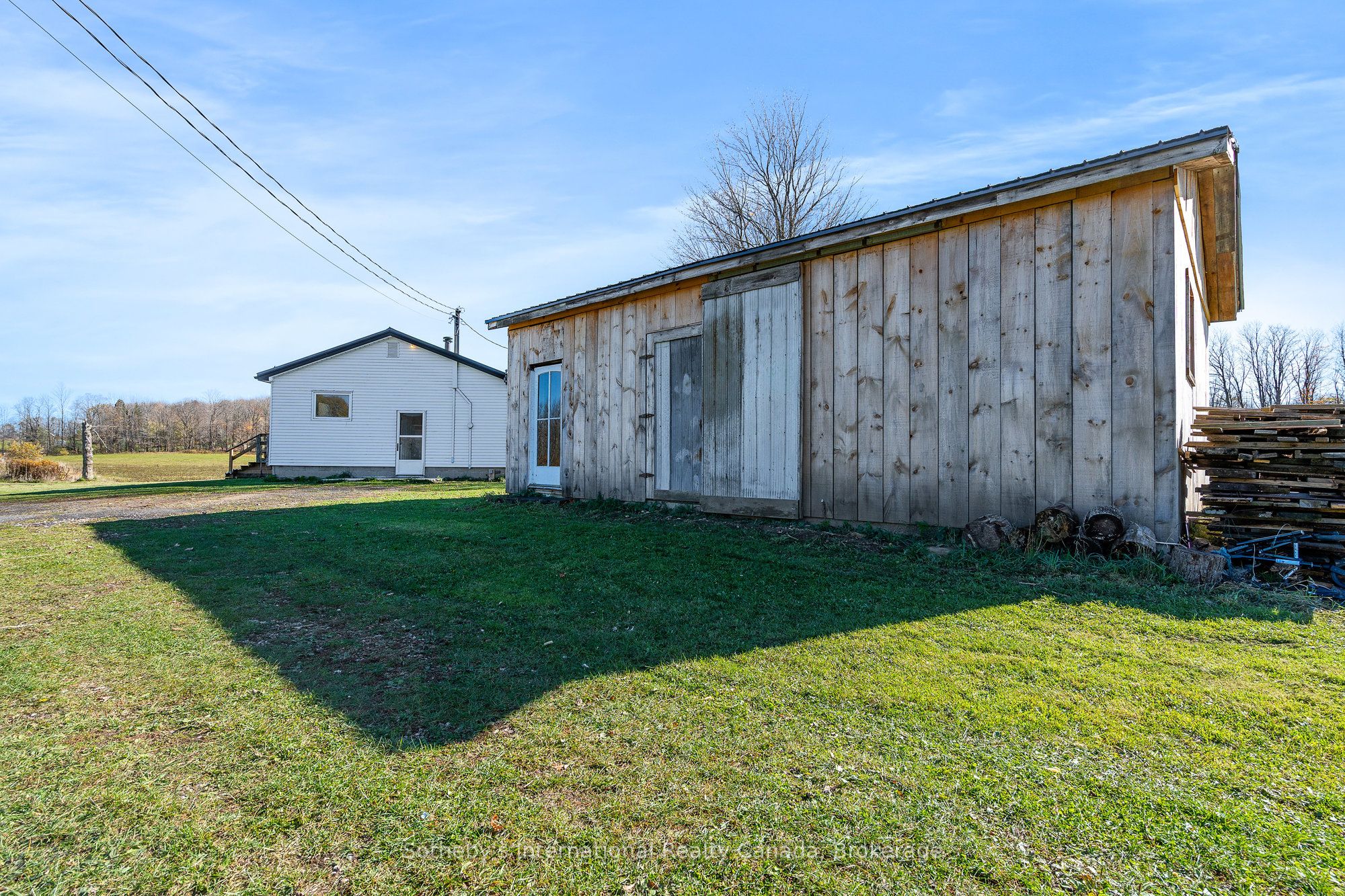 315298 3rd Line A Property Photo 33