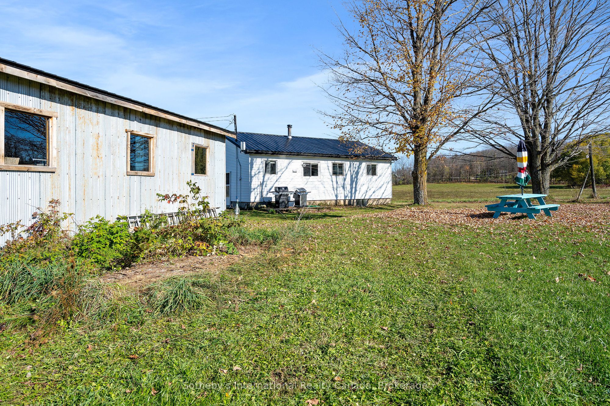 315298 3rd Line A Property Photo 34