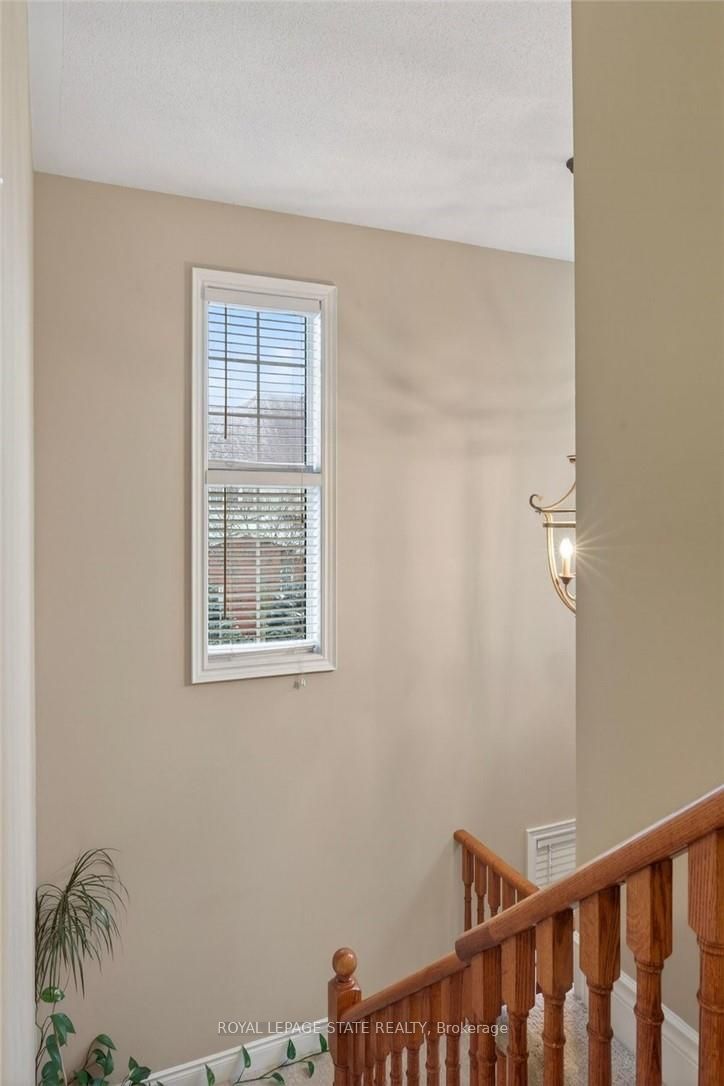 100 Beddoe Drive 101 Property Photo 21