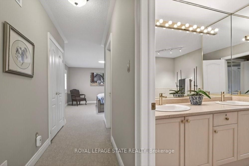 100 Beddoe Drive 101 Property Photo 22