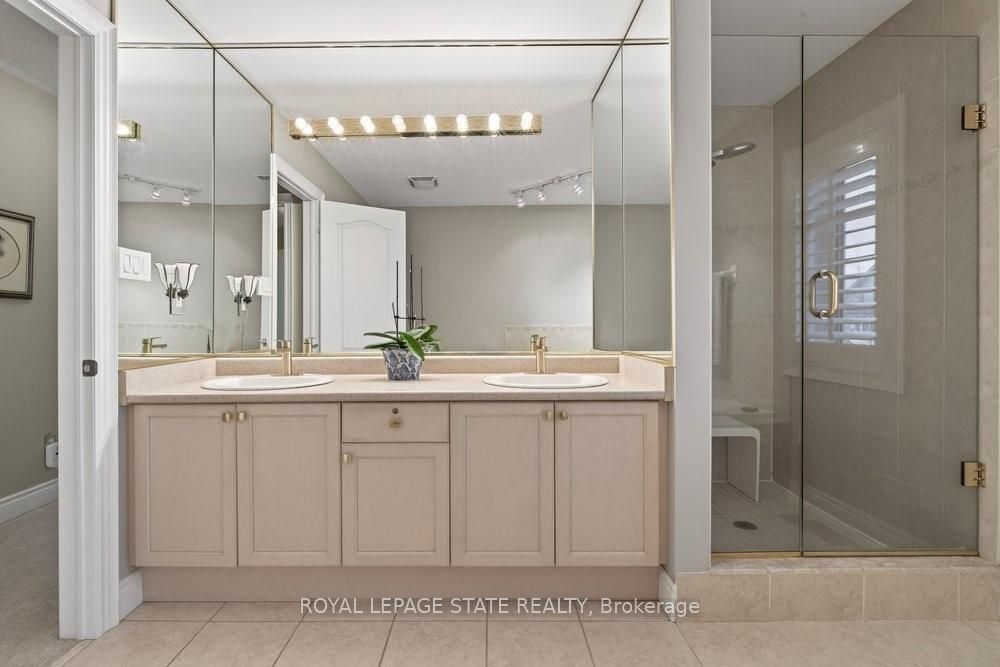 100 Beddoe Drive 101 Property Photo 26