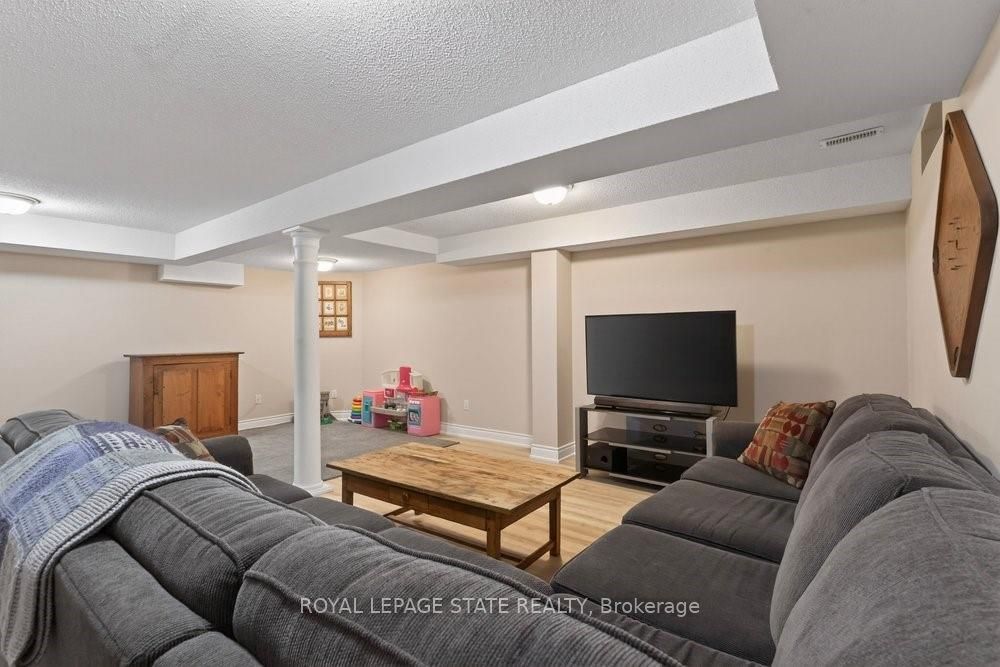 100 Beddoe Drive 101 Property Photo 39