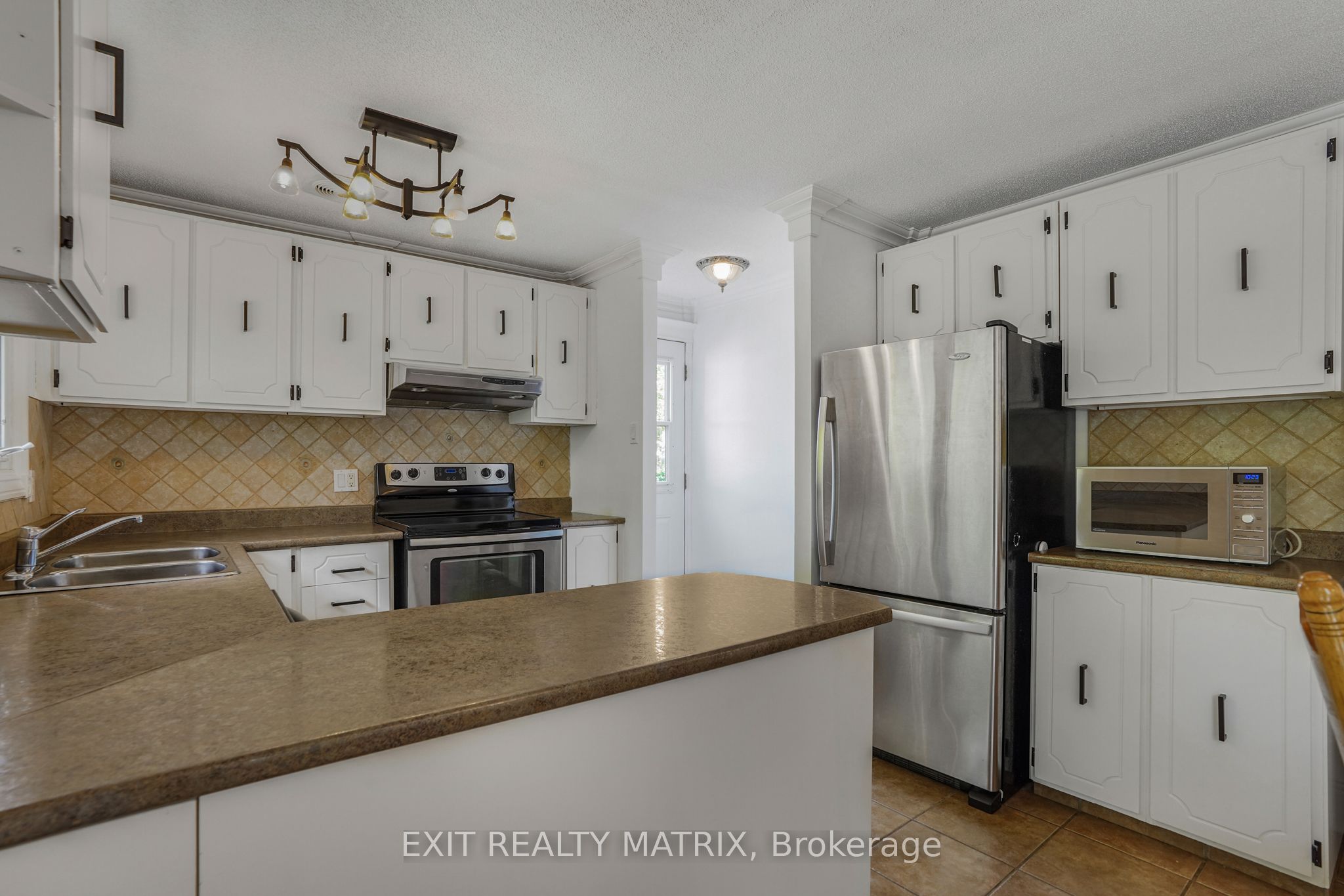 136 Martel Crescent Property Photo 10