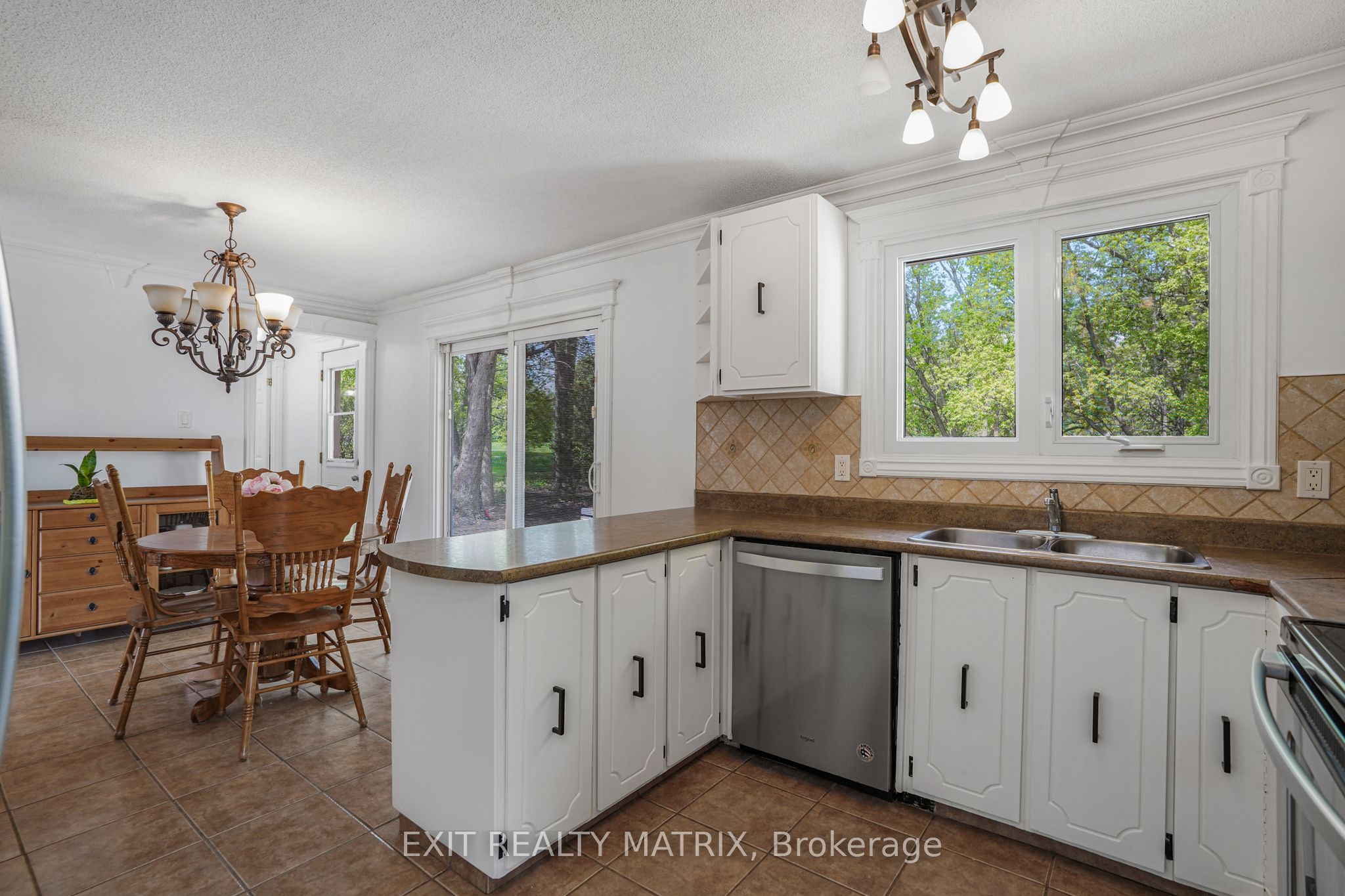 136 Martel Crescent Property Photo 12