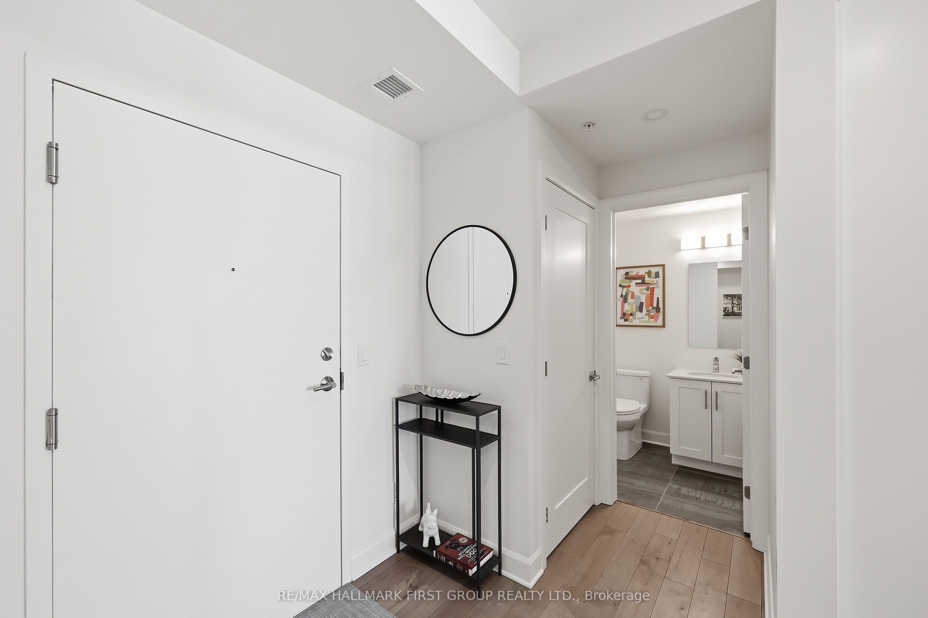 129b South Street 318 Property Photo 13