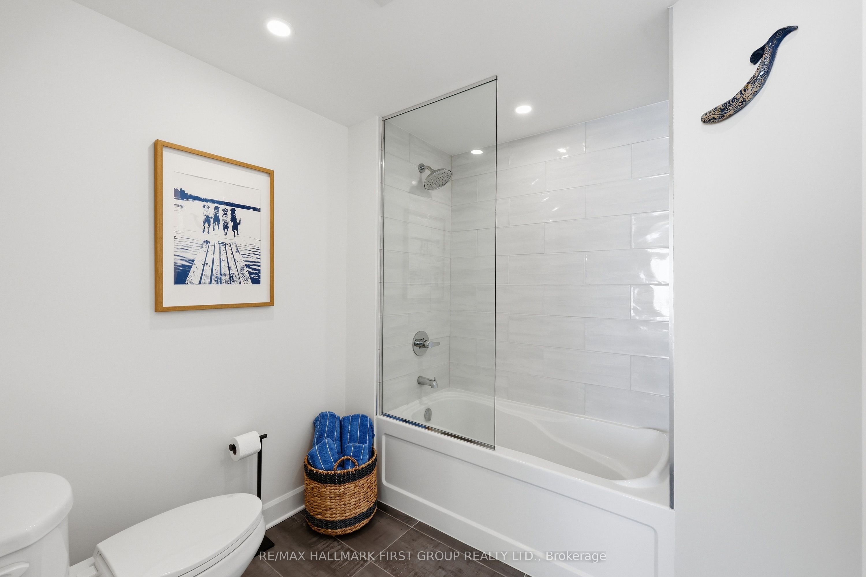 129b South Street 318 Property Photo 19