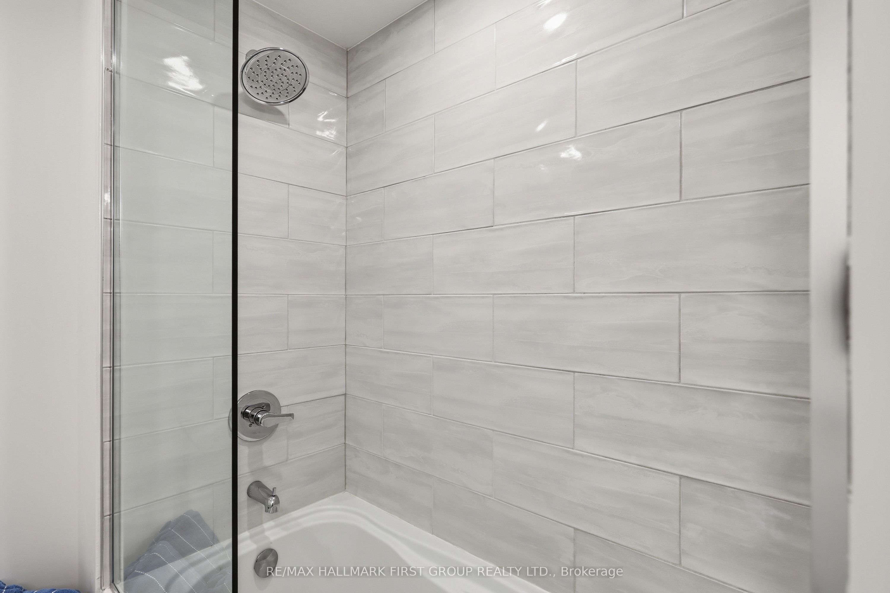 129b South Street 318 Property Photo 20