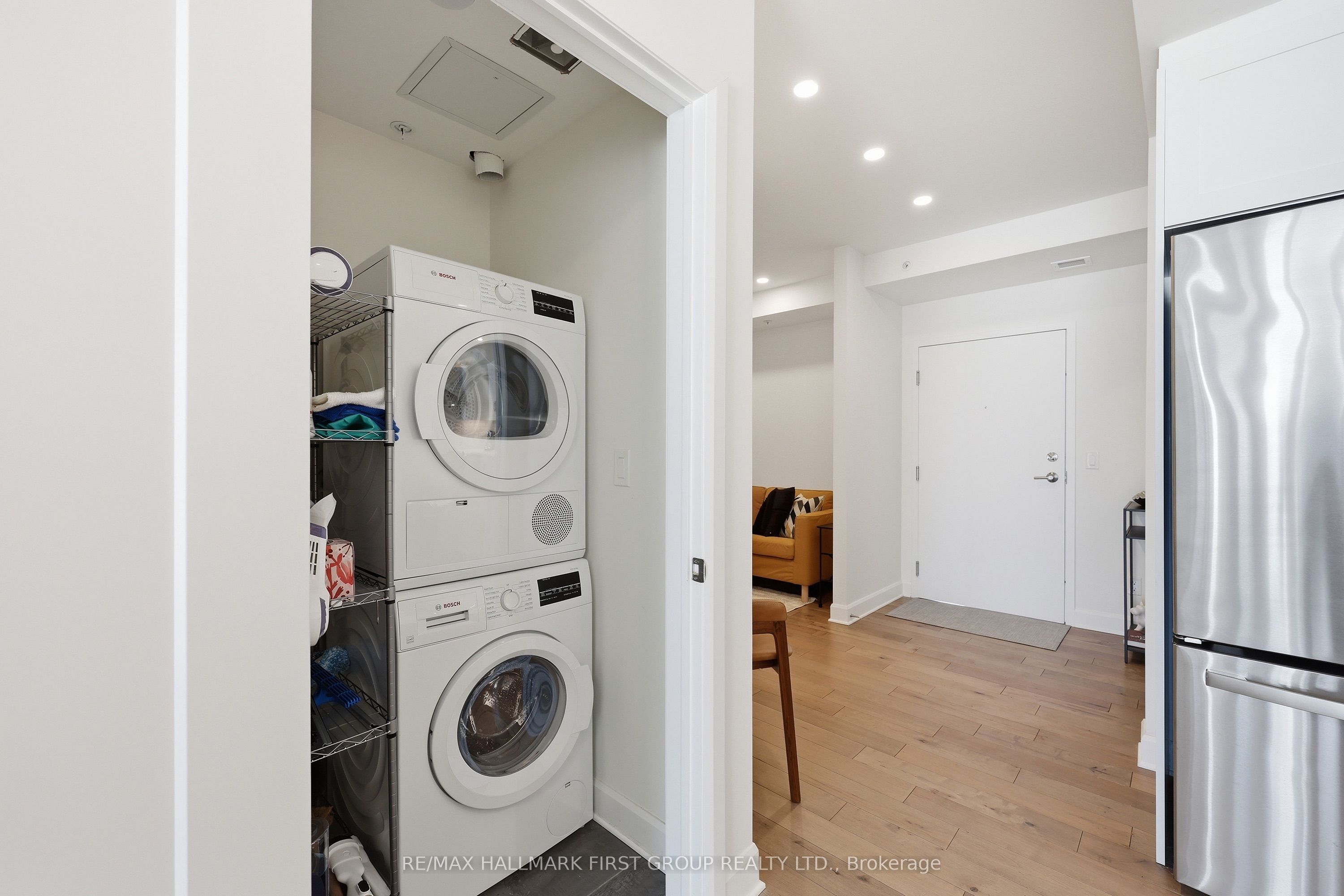 129b South Street 318 Property Photo 22