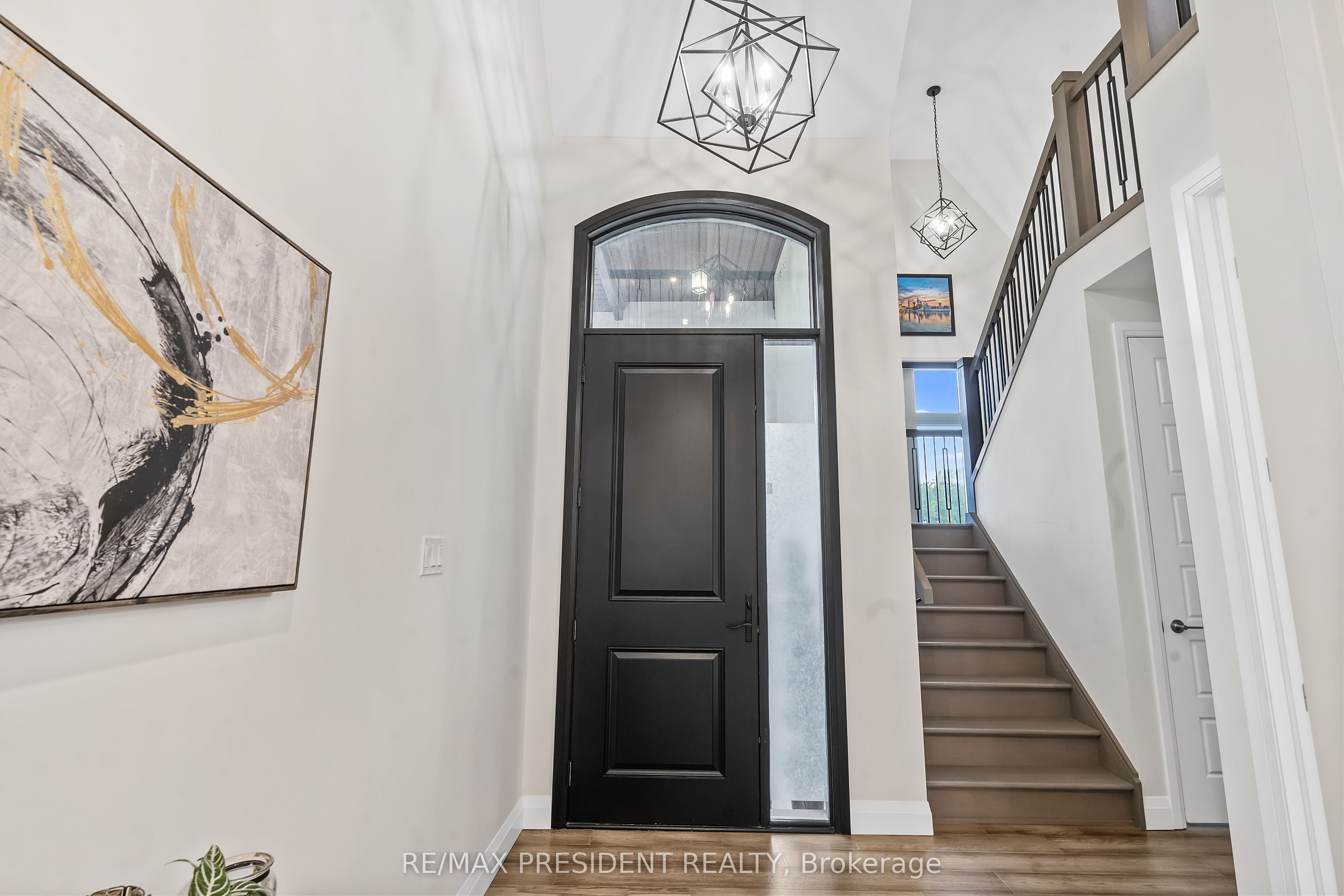 191 Foxborough Place Property Photo 7