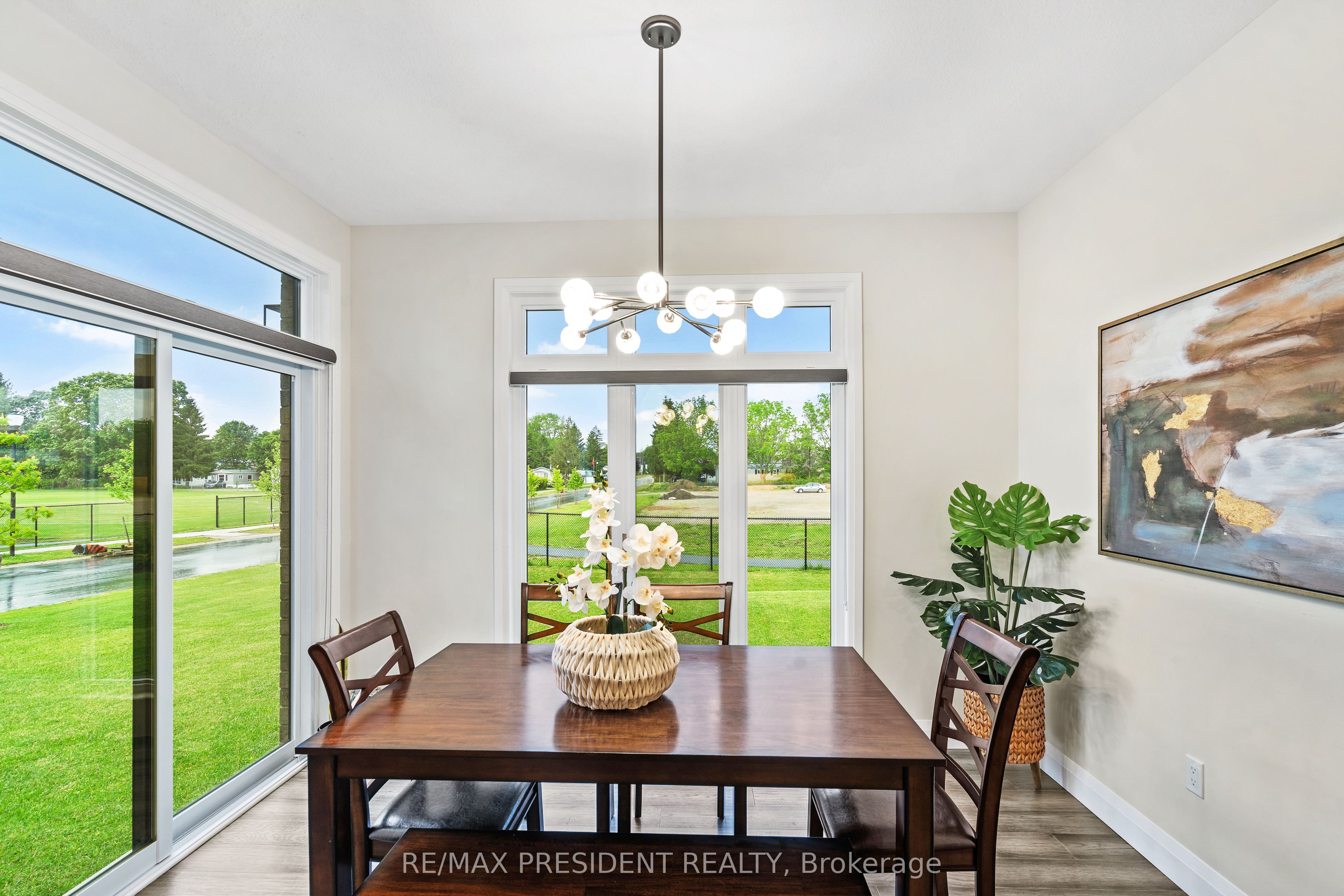 191 Foxborough Place Property Photo 13