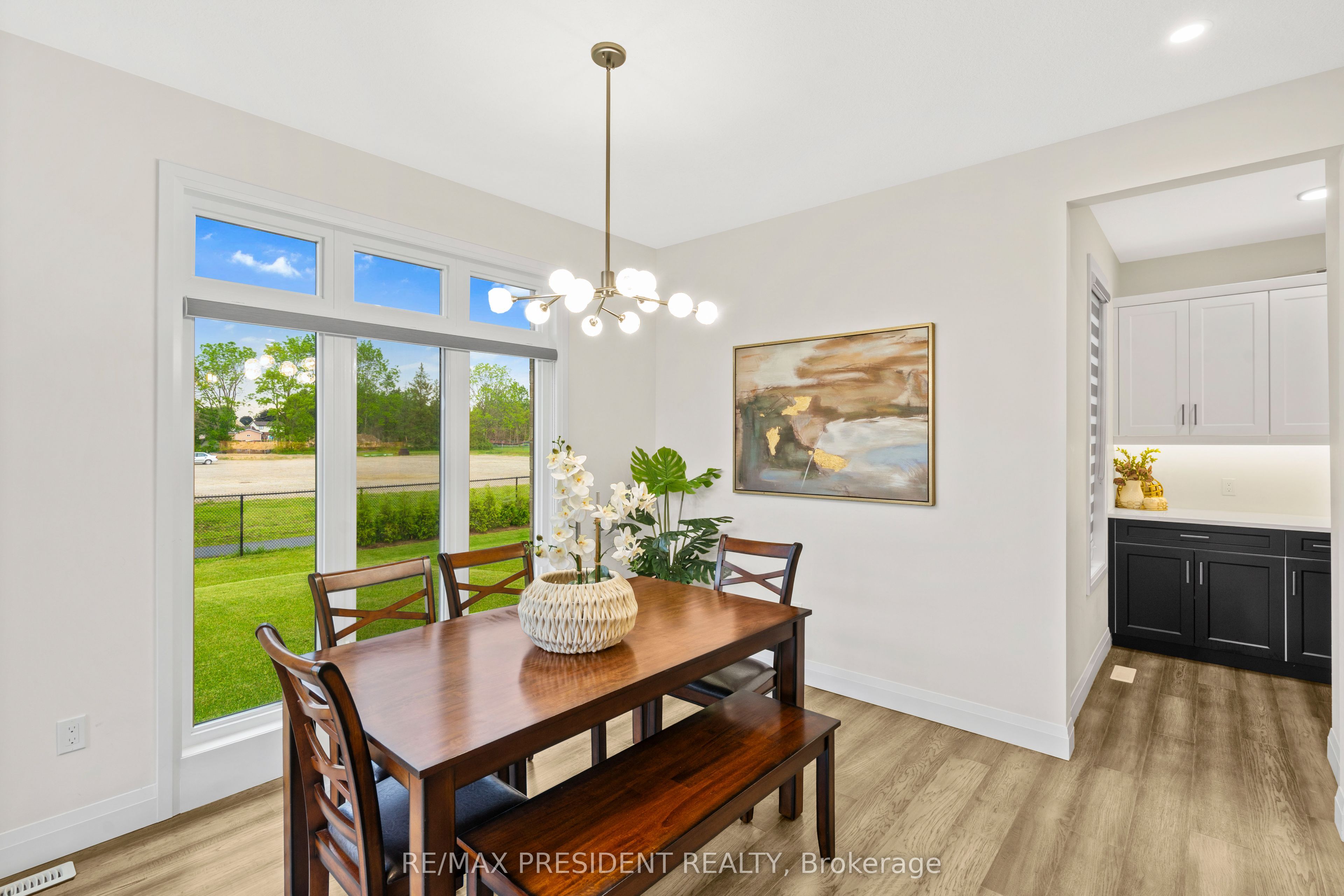 191 Foxborough Place Property Photo 15