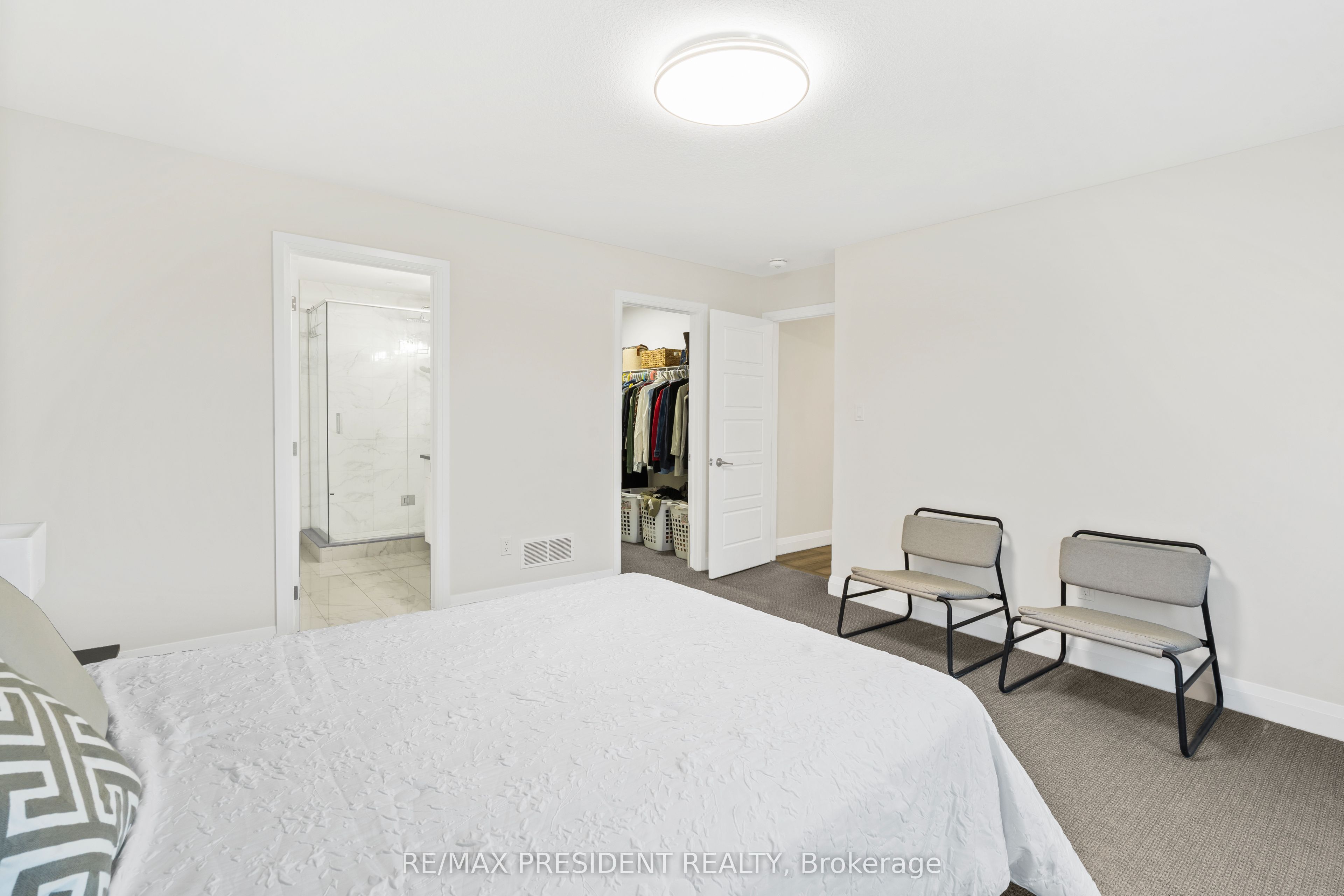 191 Foxborough Place Property Photo 25