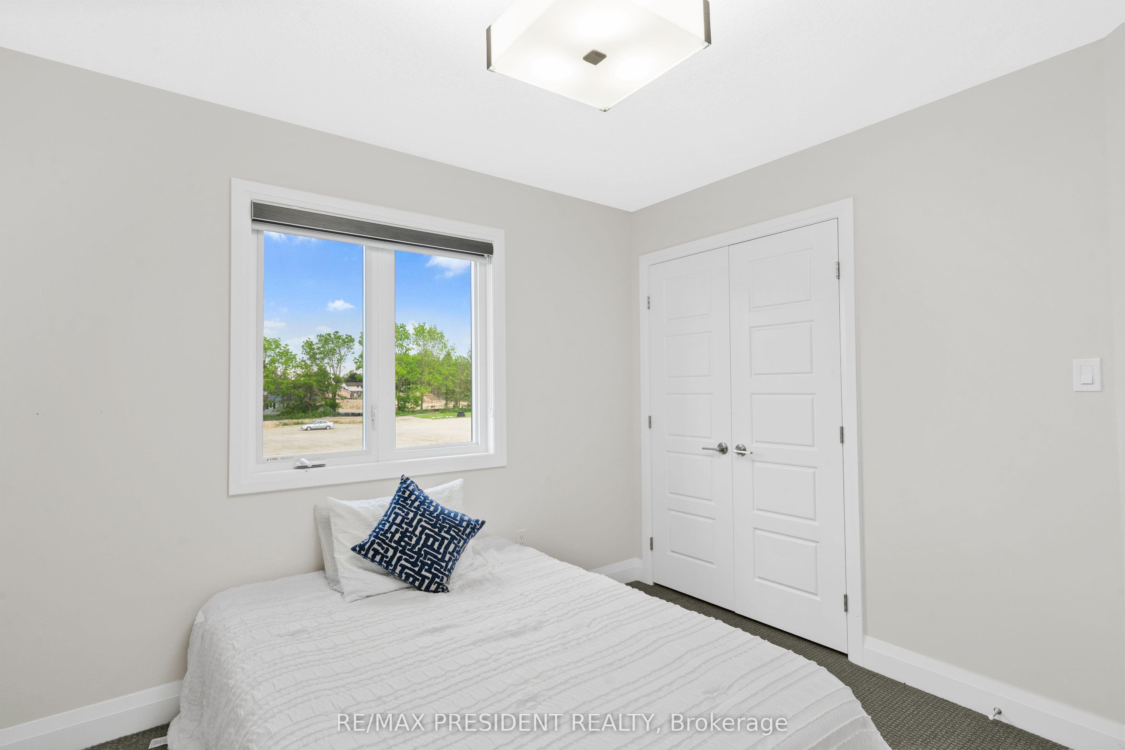 191 Foxborough Place Property Photo 33