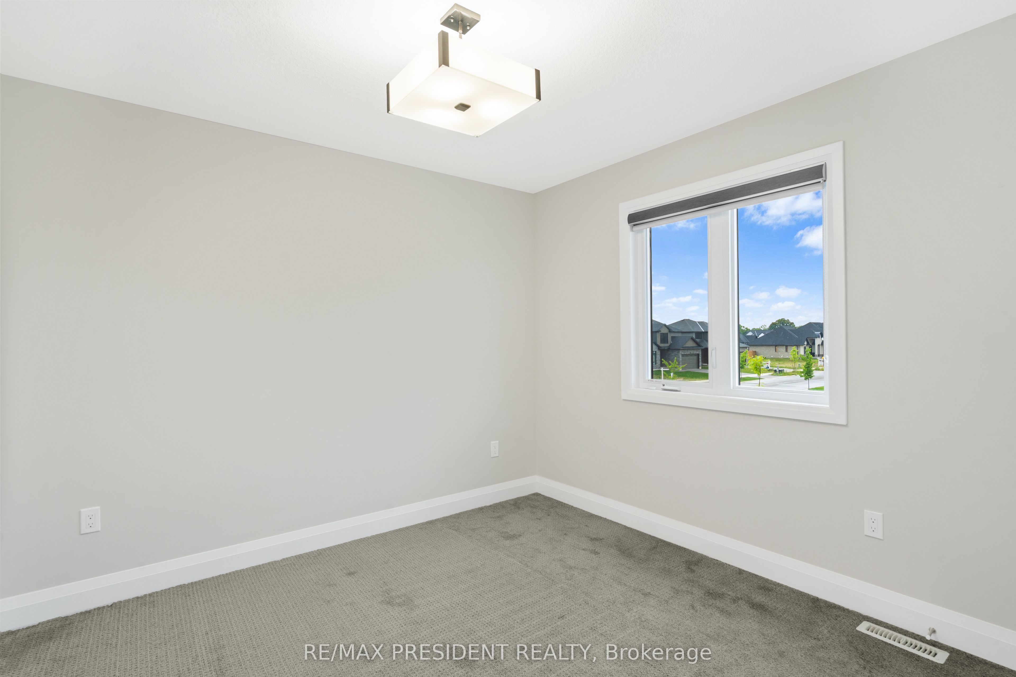 191 Foxborough Place Property Photo 35