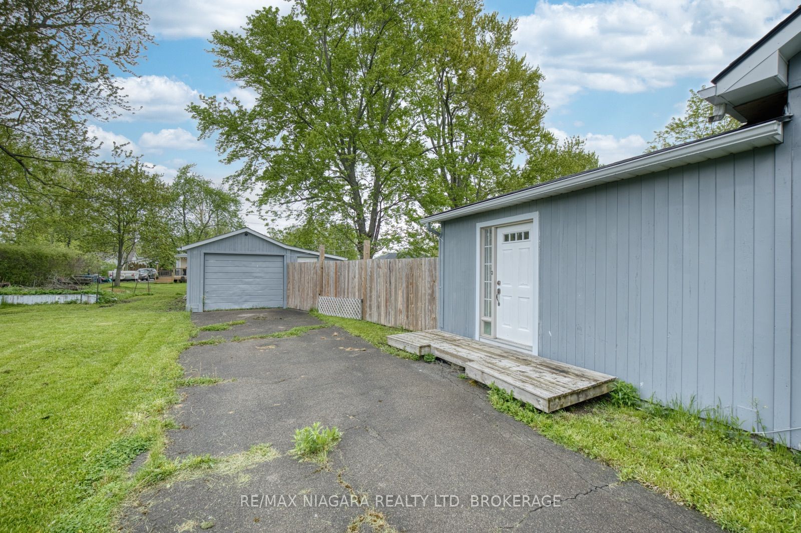 3252 Young Avenue Property Photo 37