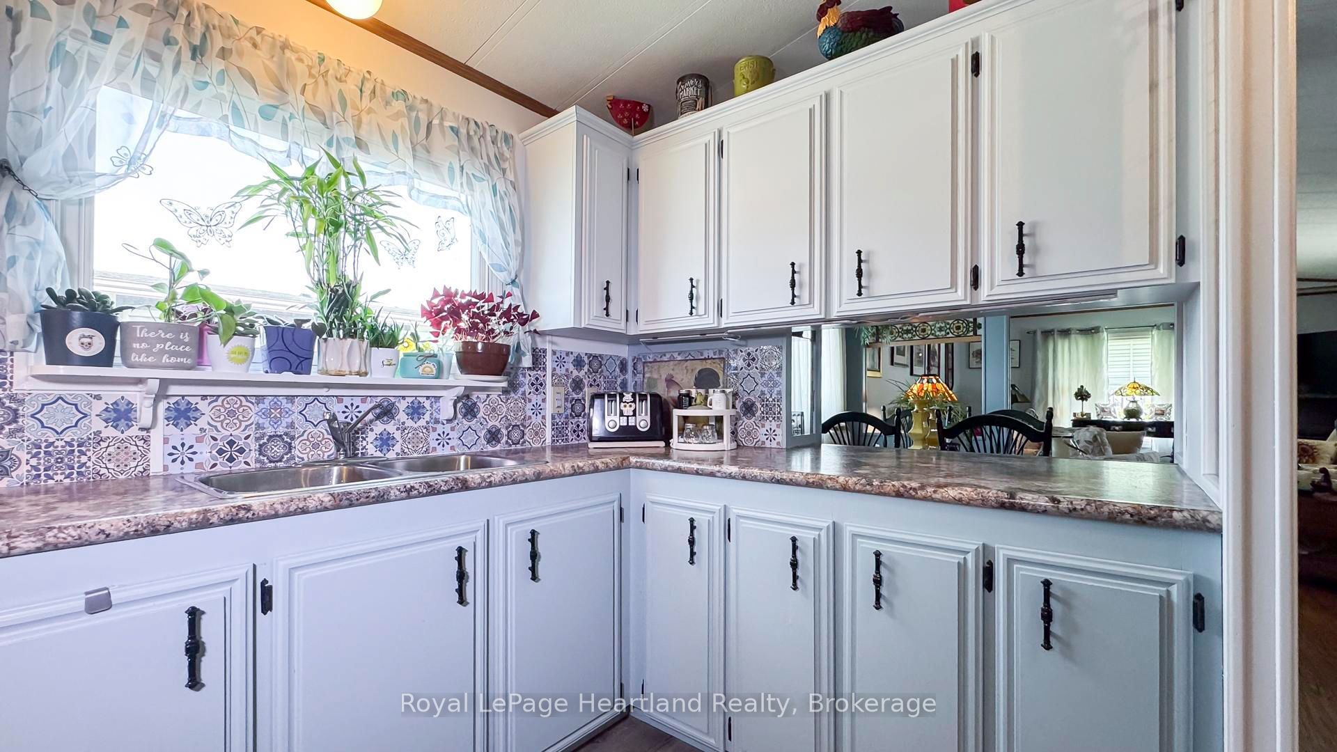 45 Redford Drive Property Photo 4