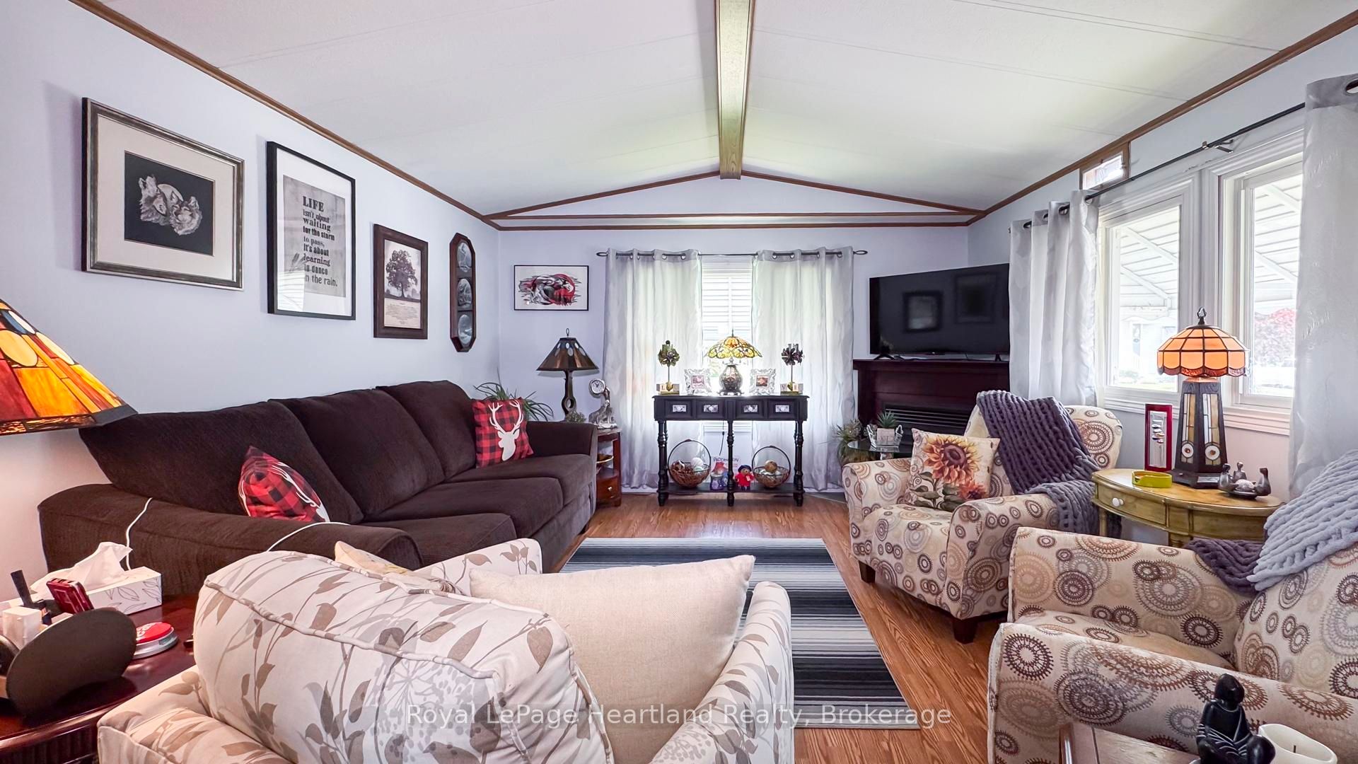 45 Redford Drive Property Photo 9