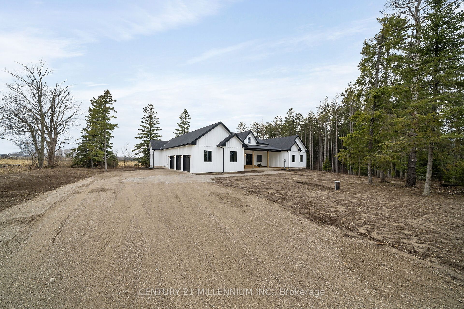 5450 Fifth Line Property Photo 2