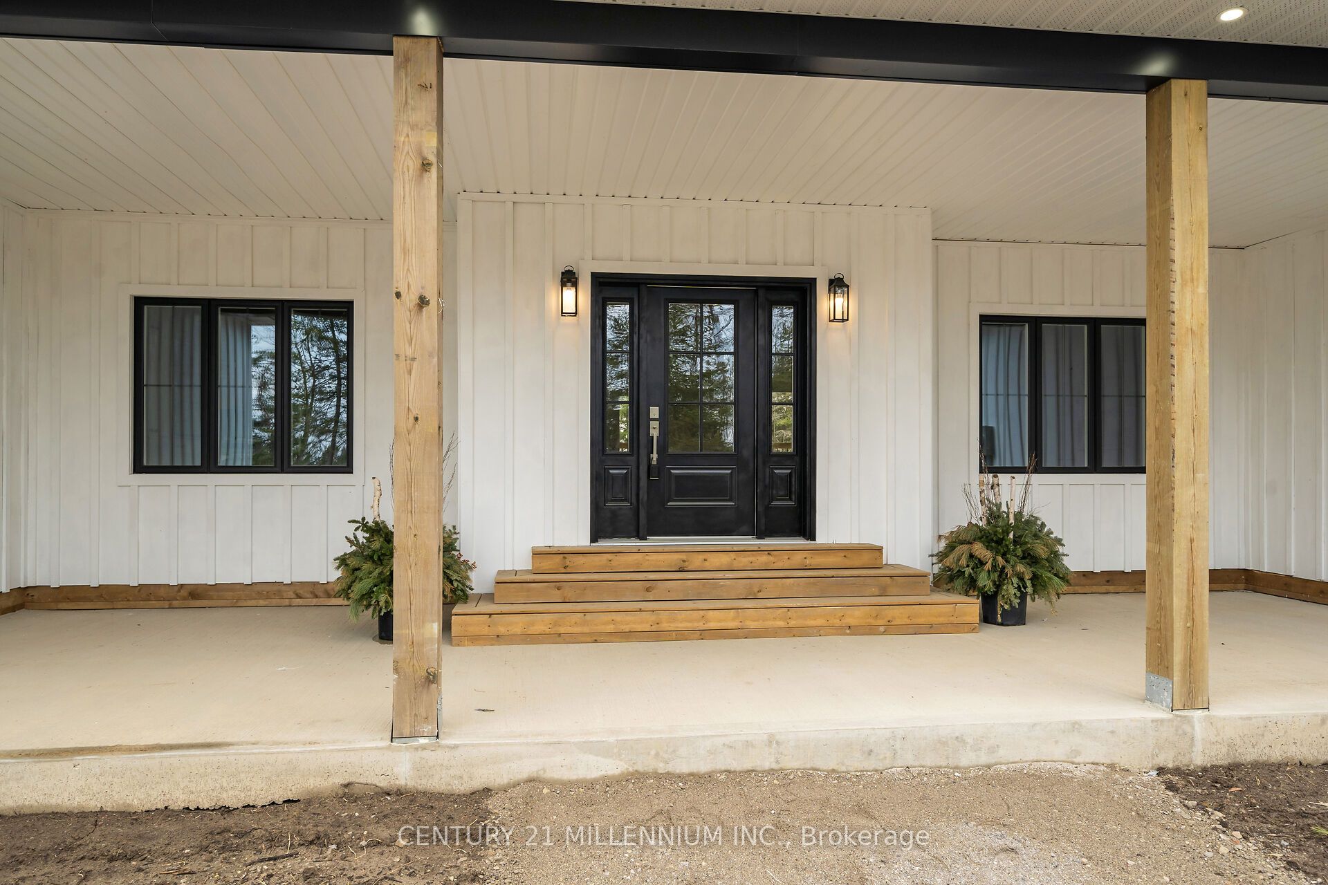 5450 Fifth Line Property Photo 6
