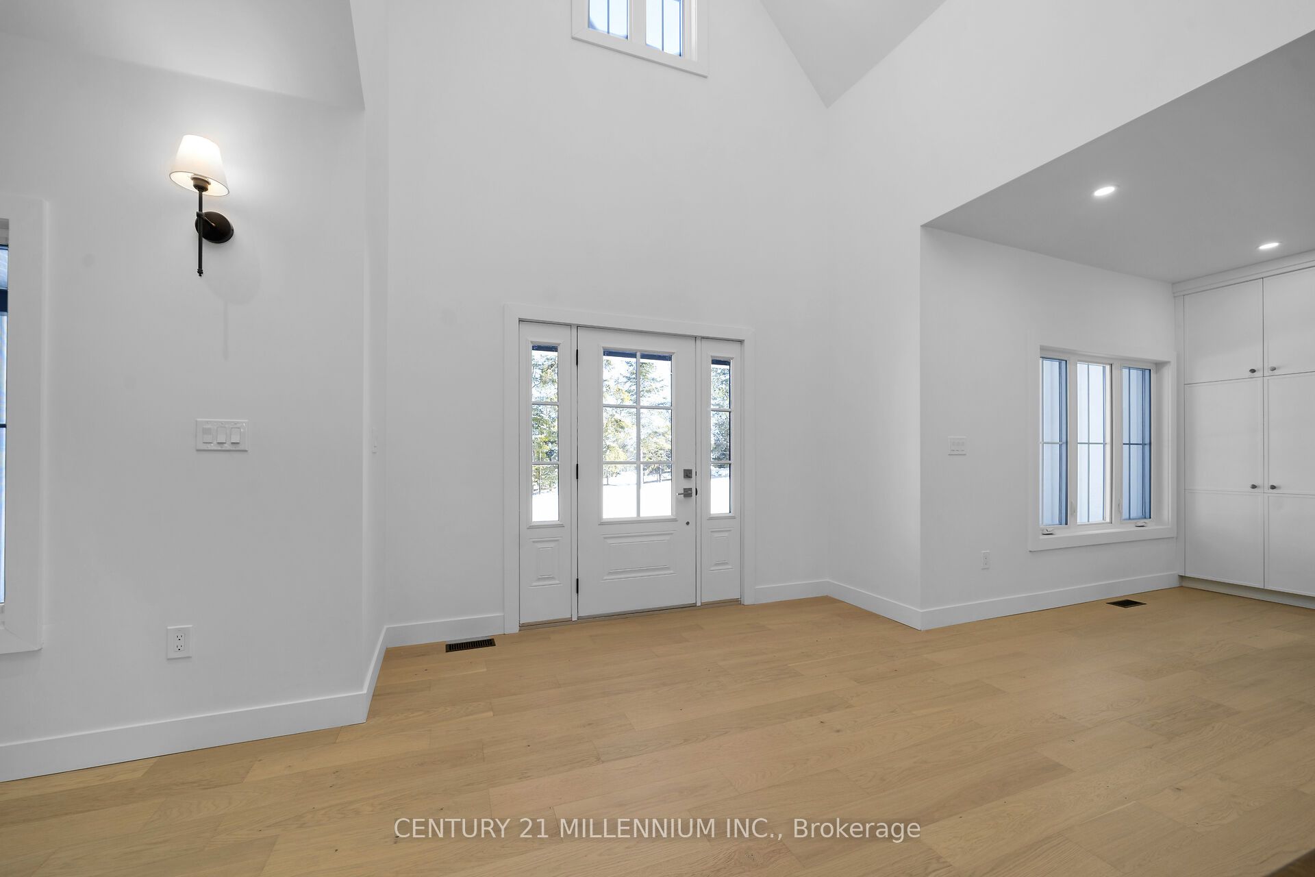 5450 Fifth Line Property Photo 7