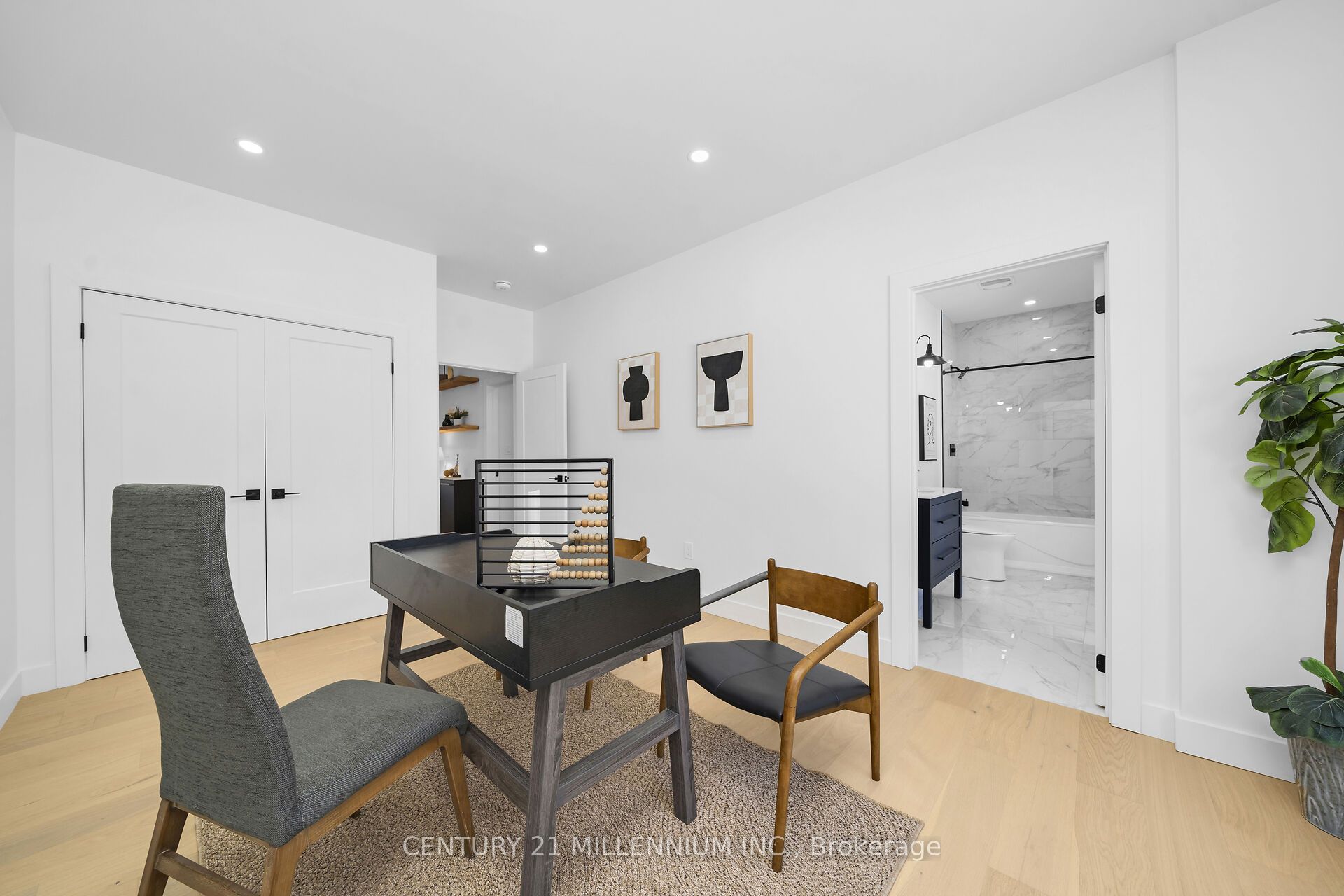 5450 Fifth Line Property Photo 32