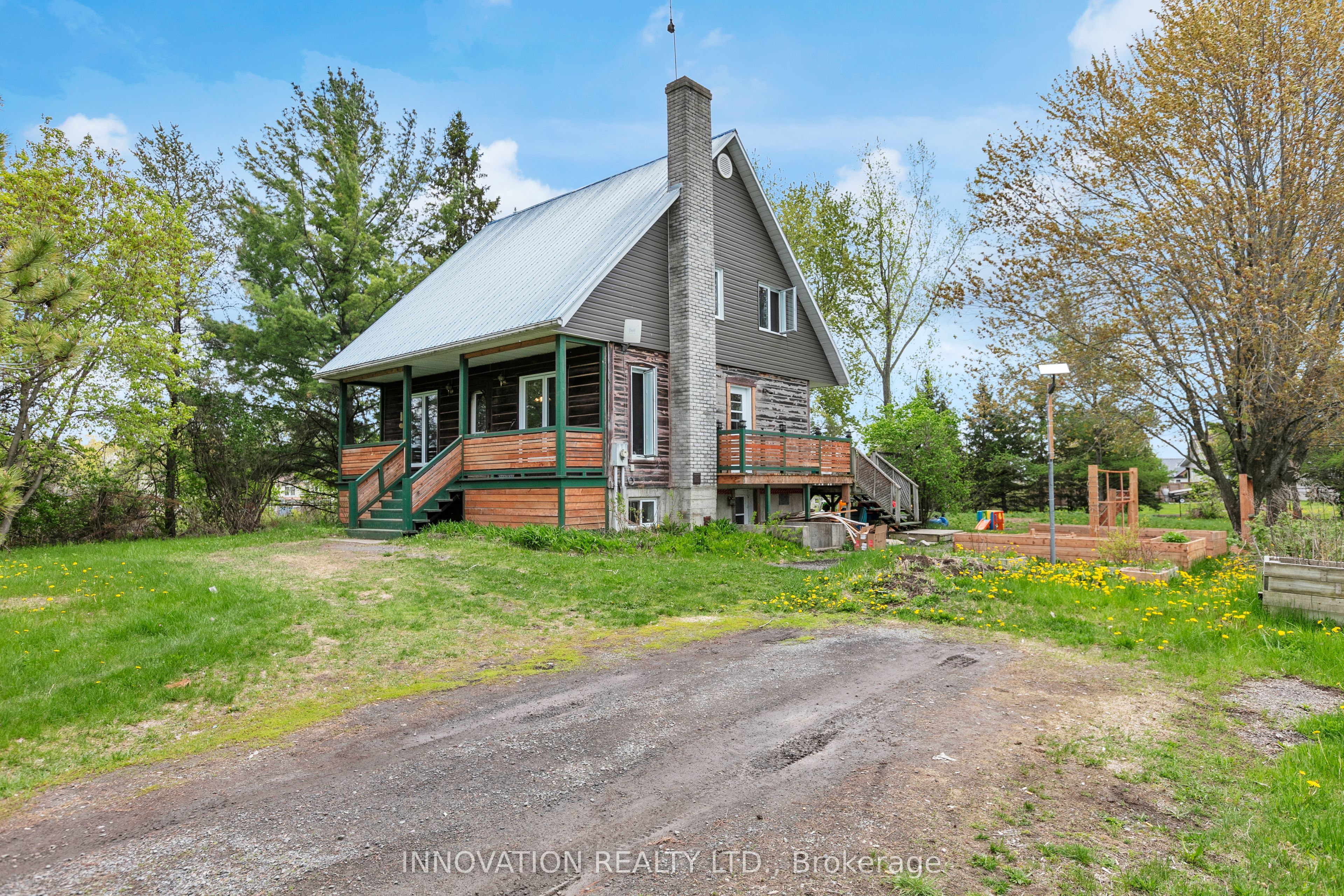 2911 Chartrand Street Property Photo 1