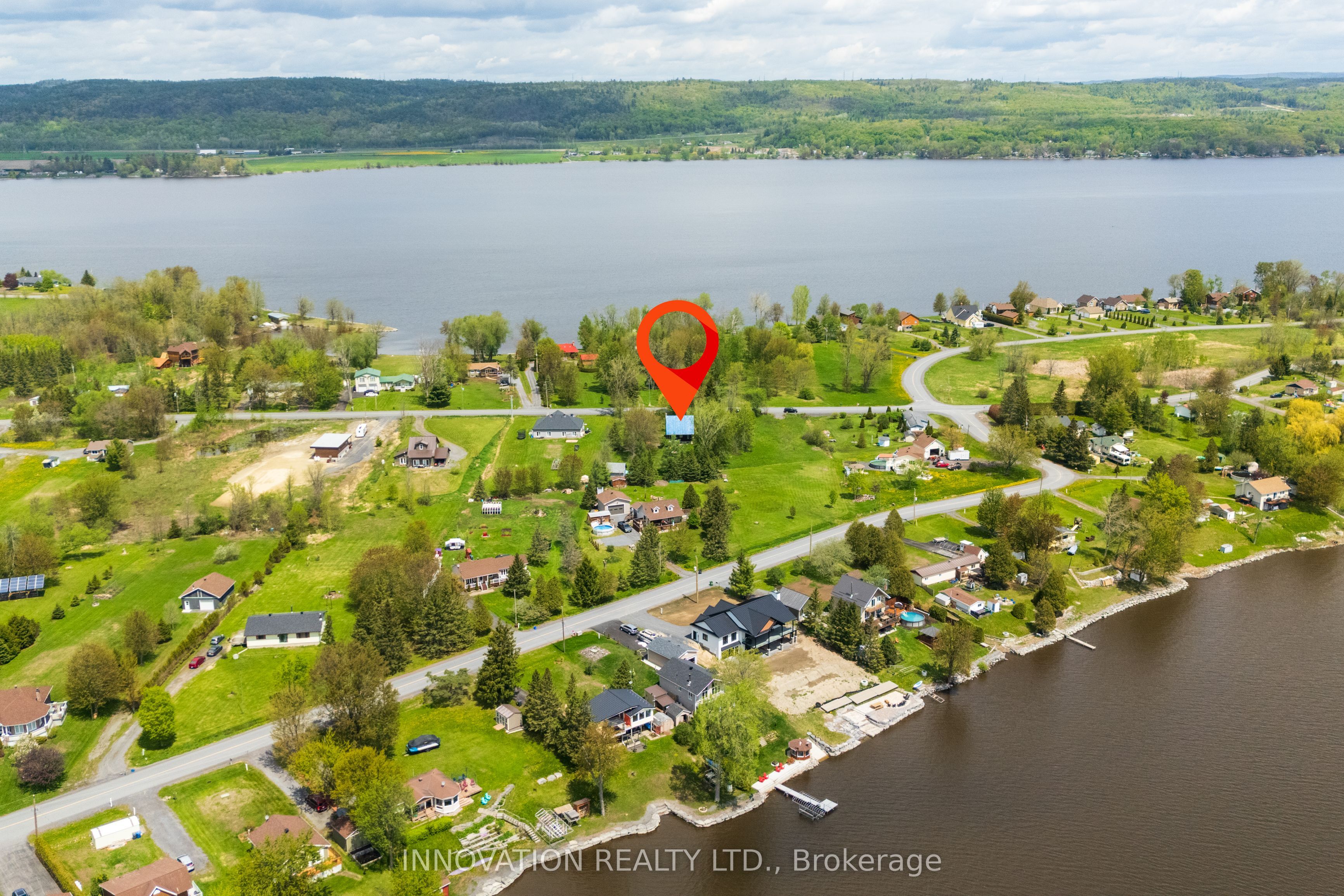 2911 Chartrand Street Property Photo 3