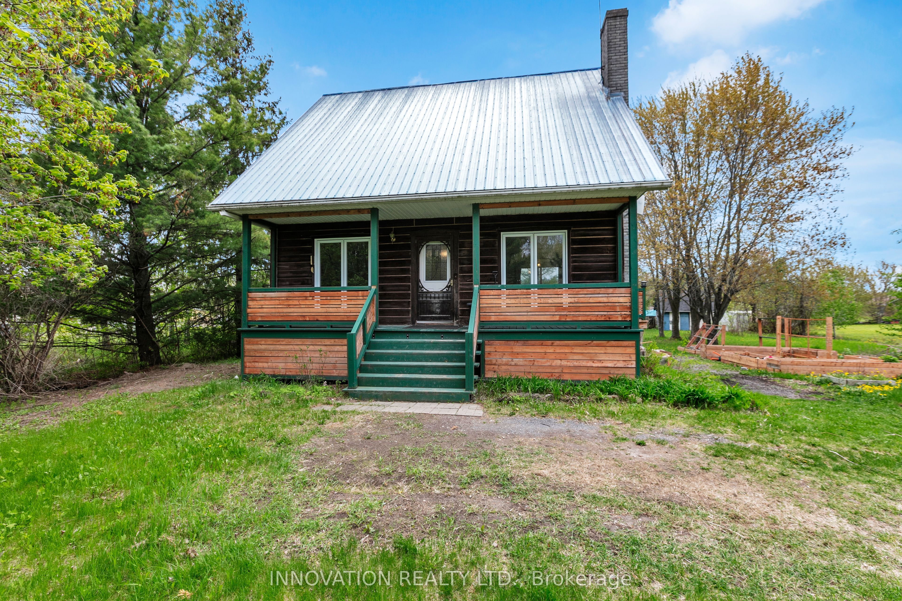 2911 Chartrand Street Property Photo 5
