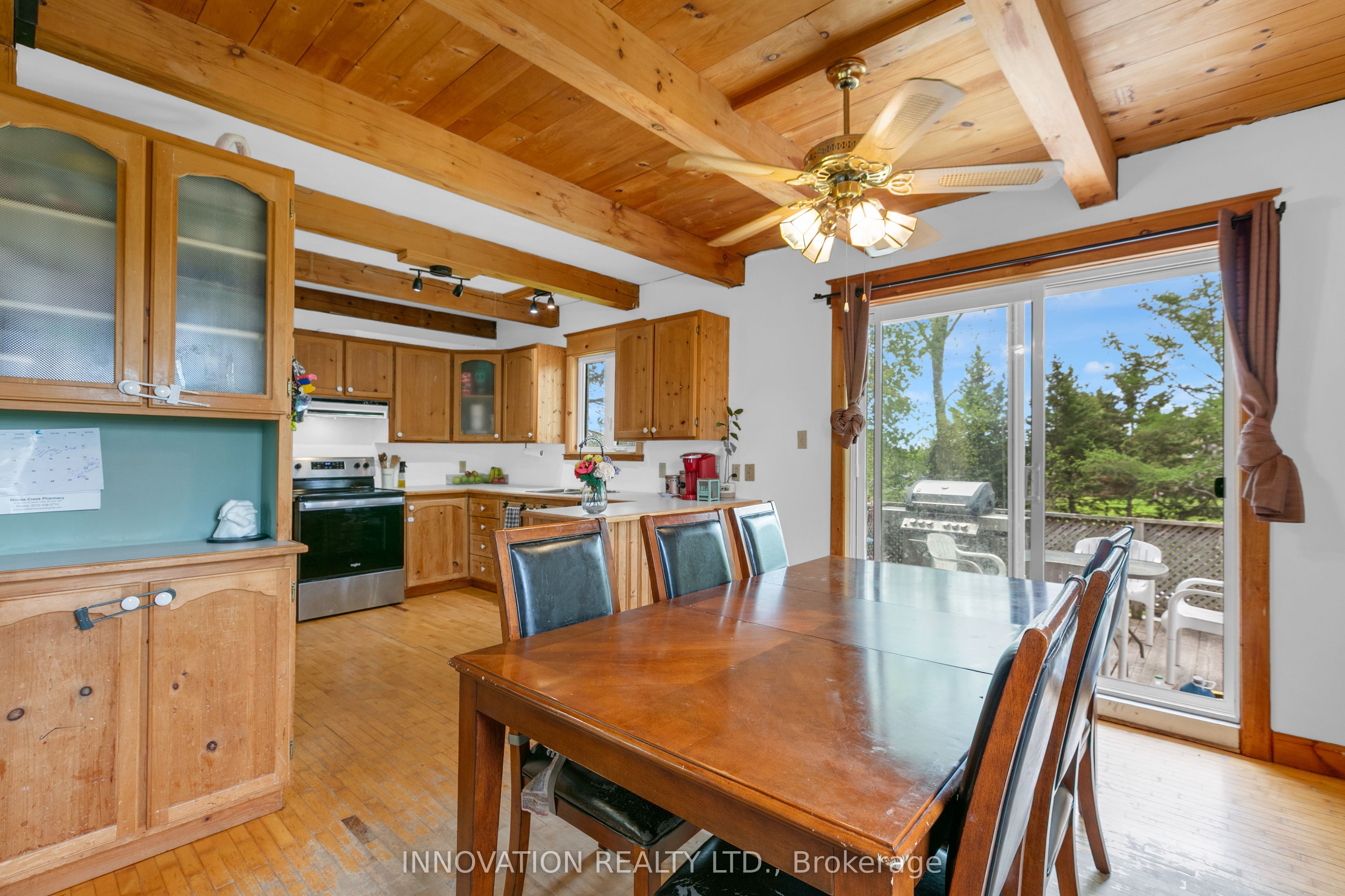 2911 Chartrand Street Property Photo 10