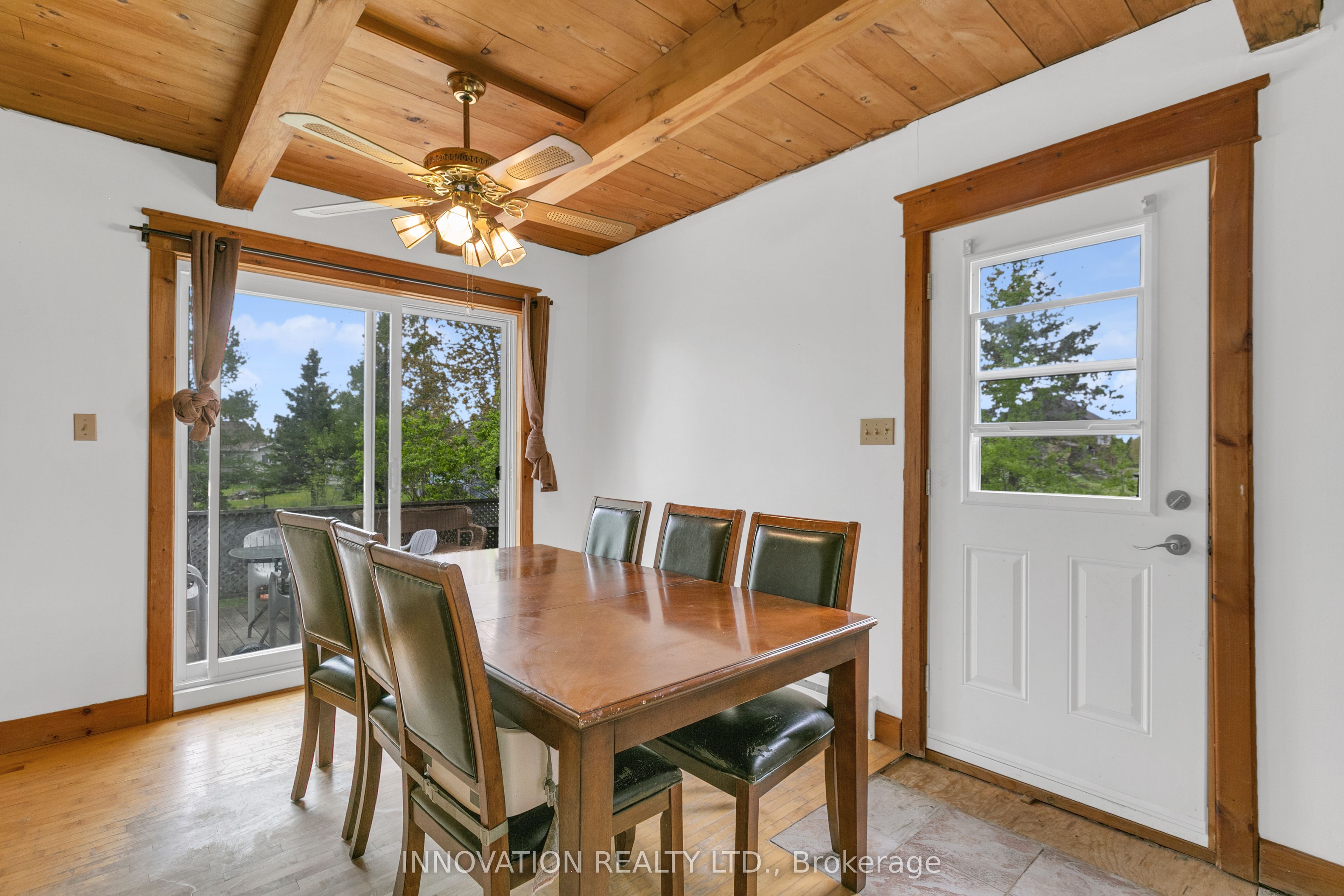 2911 Chartrand Street Property Photo 11