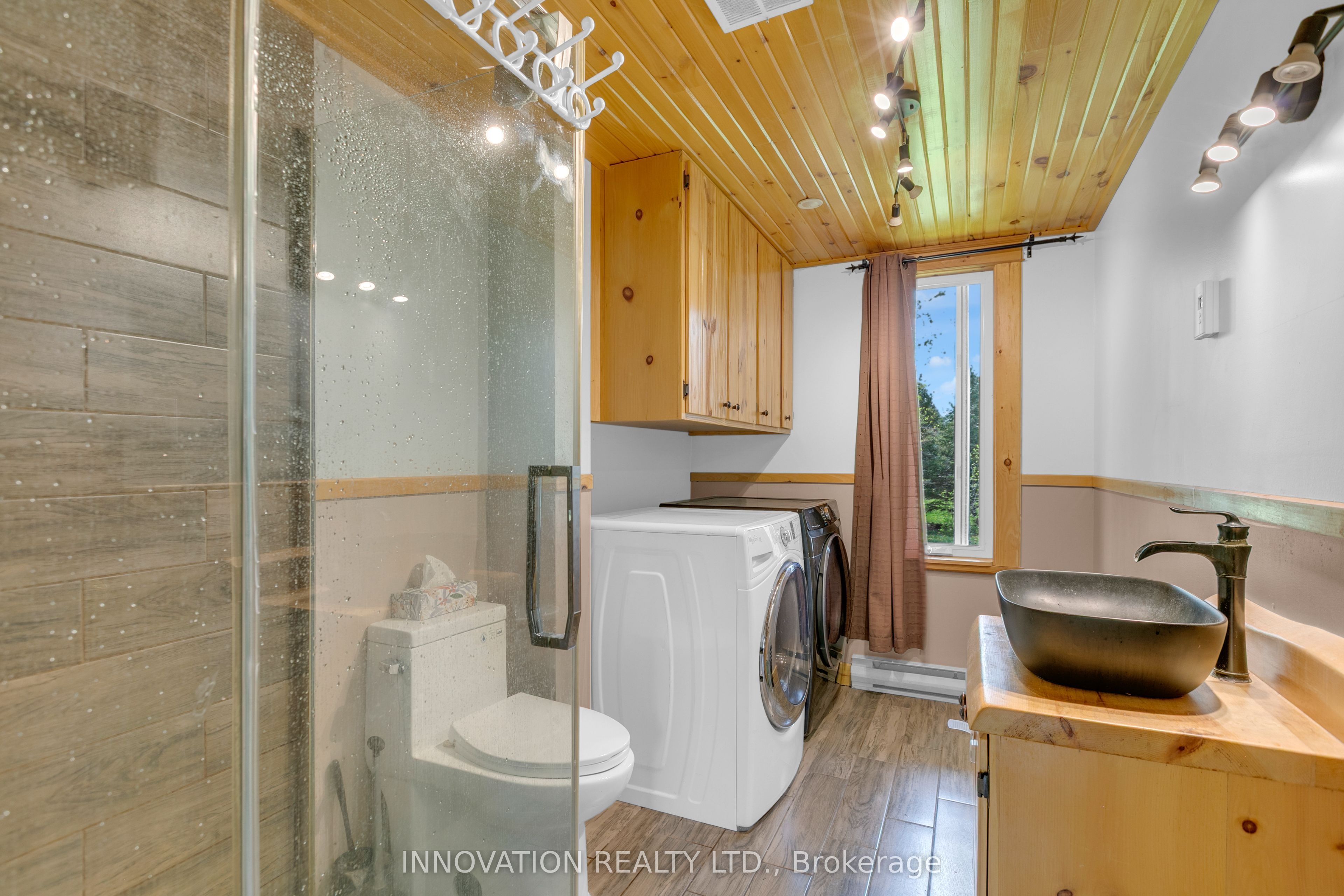 2911 Chartrand Street Property Photo 14