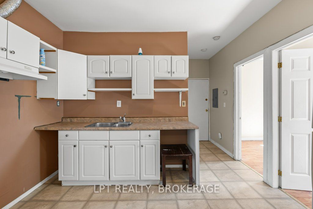 4069 Bath Road Property Photo 9