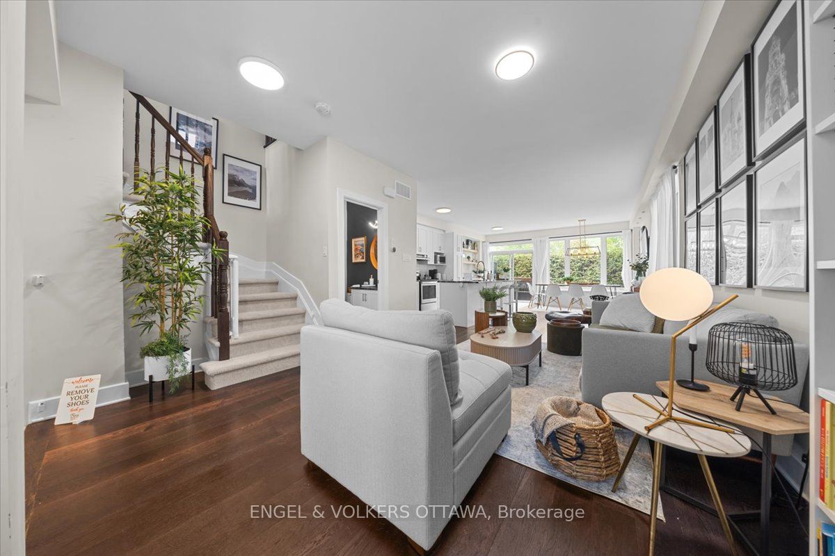 209 Bert Hall Street Property Photo 4