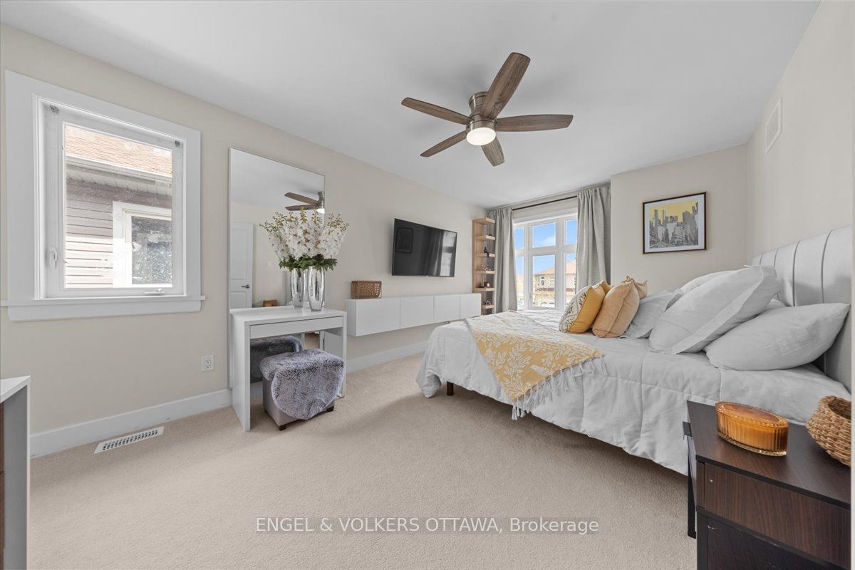 209 Bert Hall Street Property Photo 21